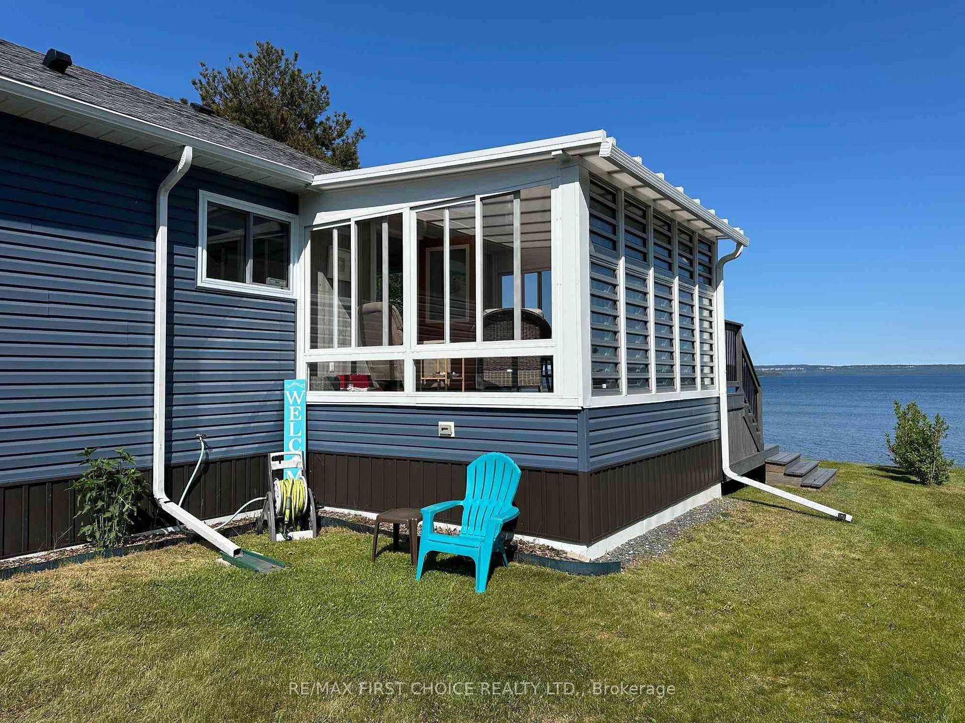 Photo 3 of 1849 MacKenzie Beach Avenue, Shuniah — HOMEH