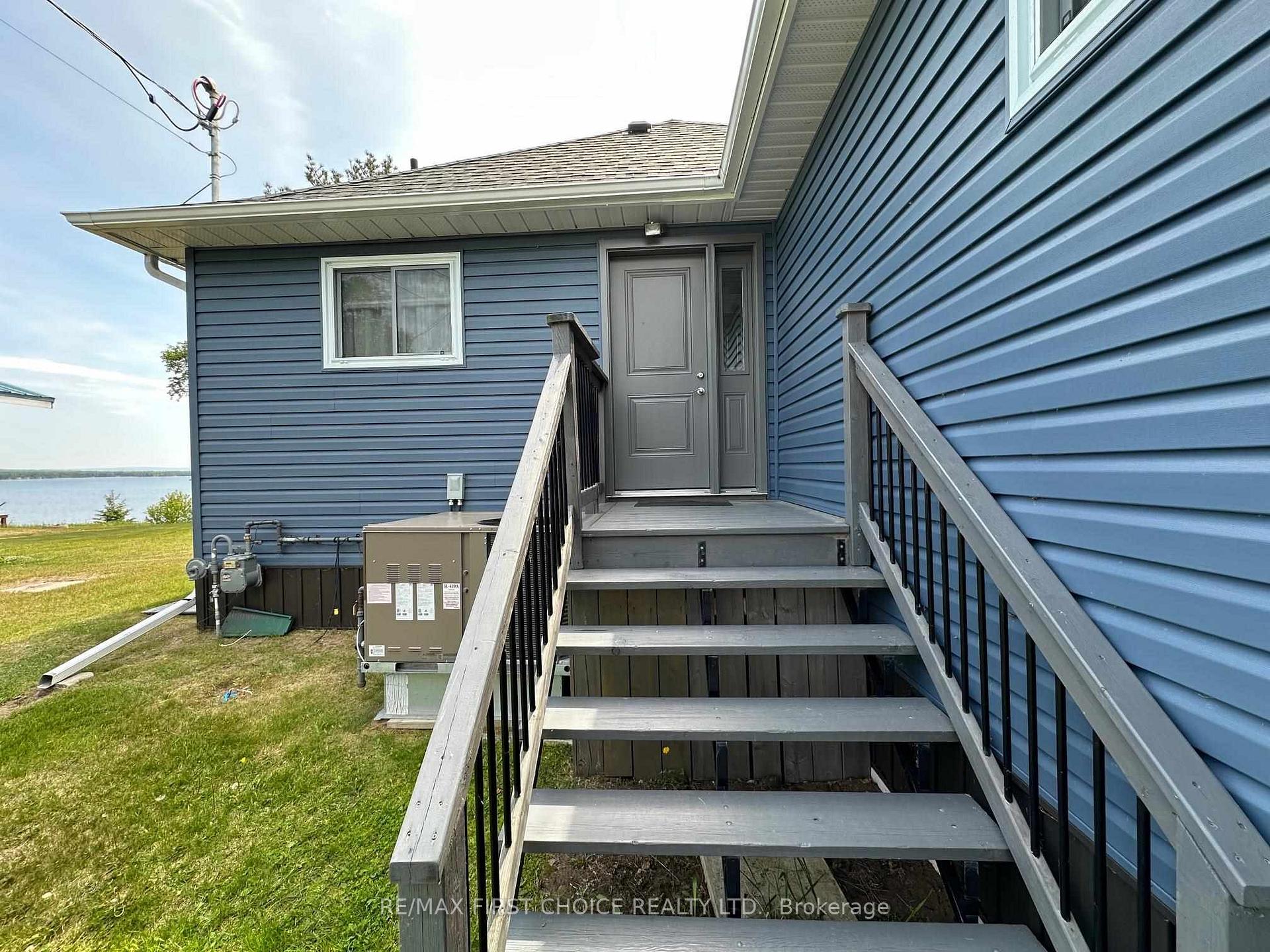 Photo 8 of 1849 MacKenzie Beach Avenue, Shuniah — HOMEH