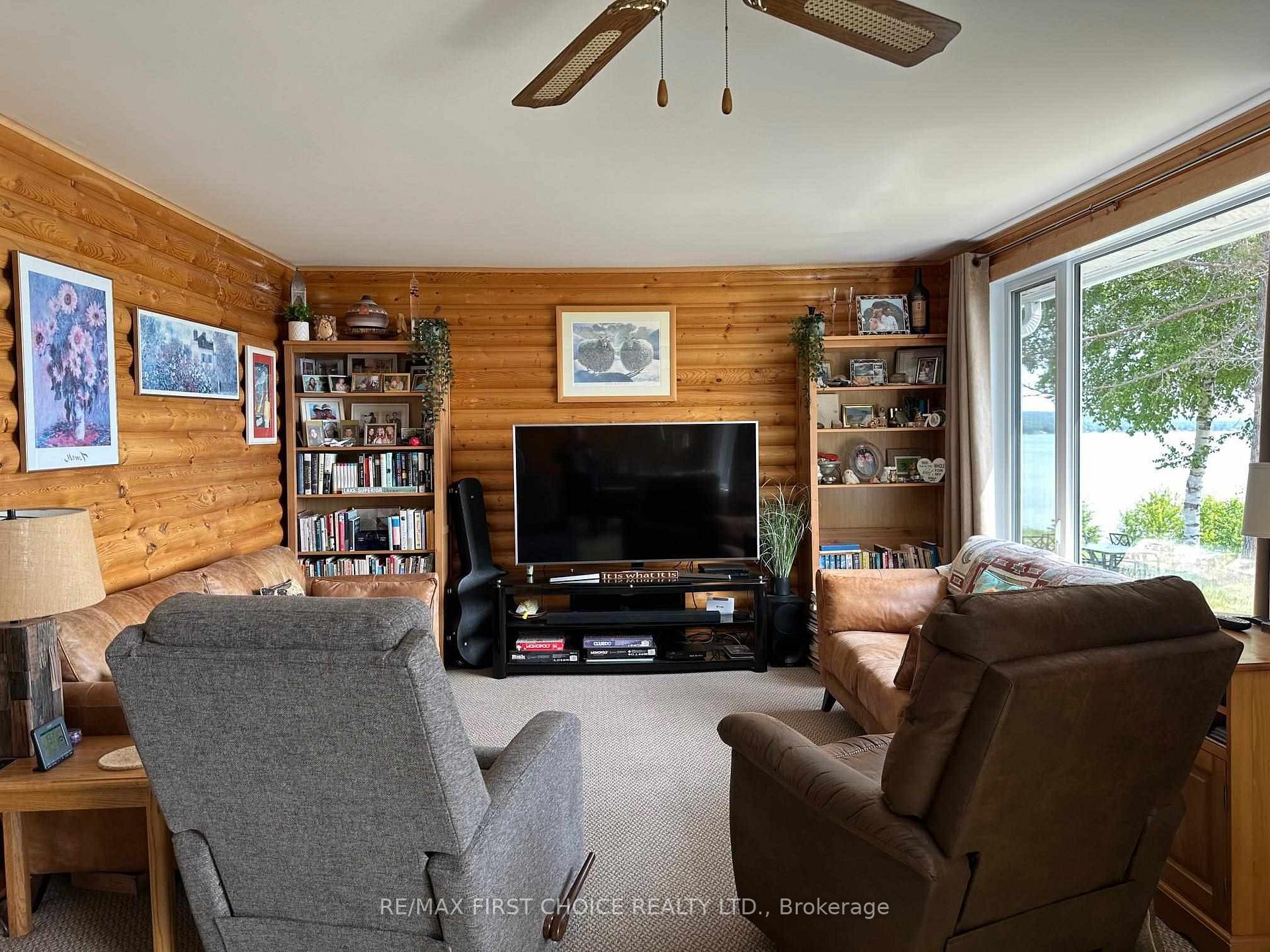 Photo 9 of 1849 MacKenzie Beach Avenue, Shuniah — HOMEH