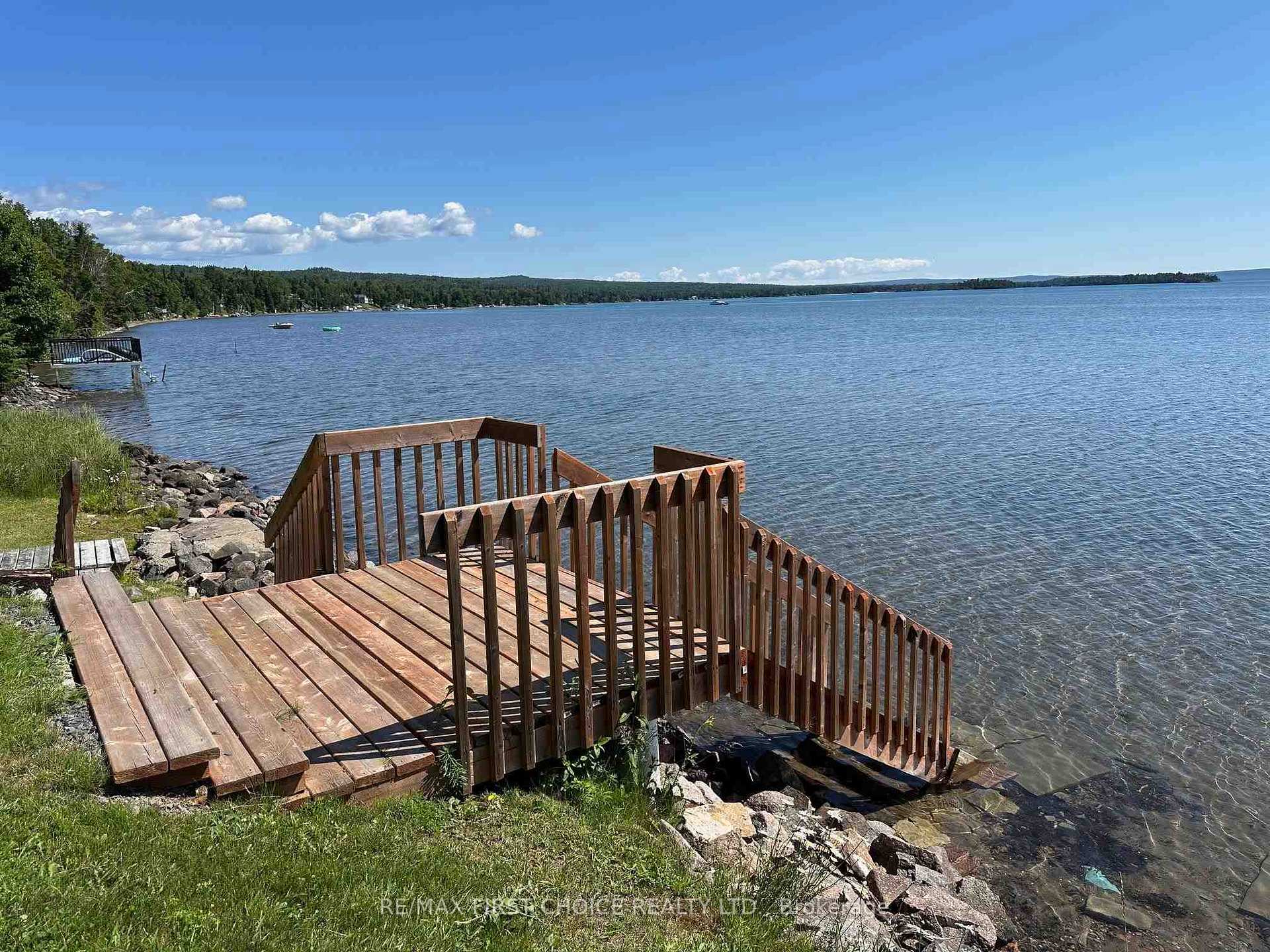 Photo 32 of 1849 MacKenzie Beach Avenue, Shuniah — HOMEH