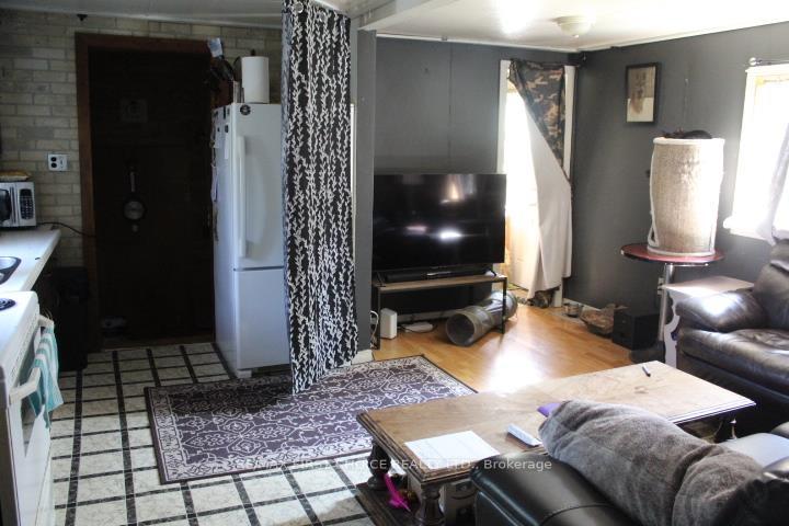 Photo 3 of 150 First Street, Nipigon — HOMEH