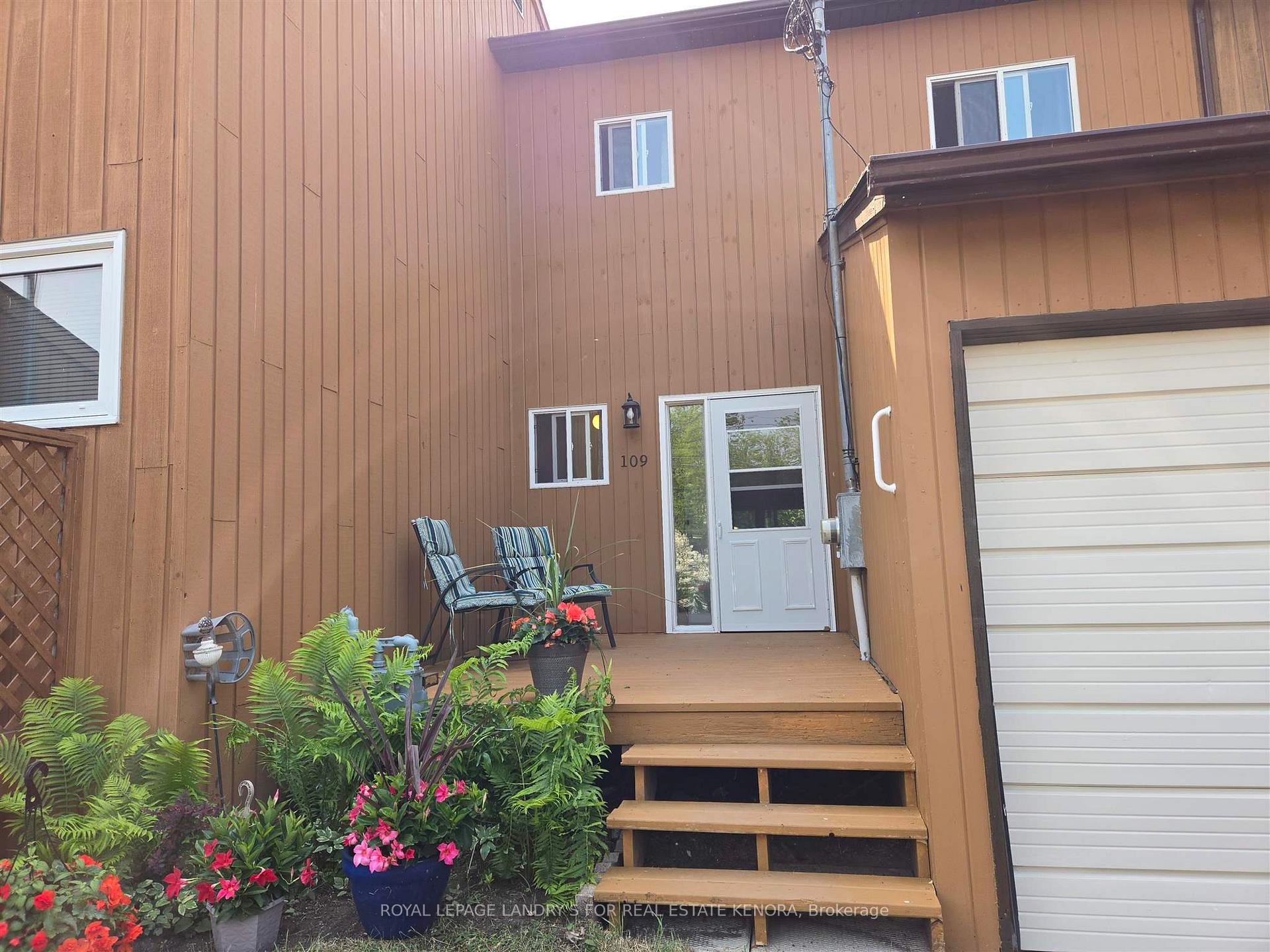 Photo 2 of 109 Mclean Avenue, Kenora, Keewatin — HOMEH