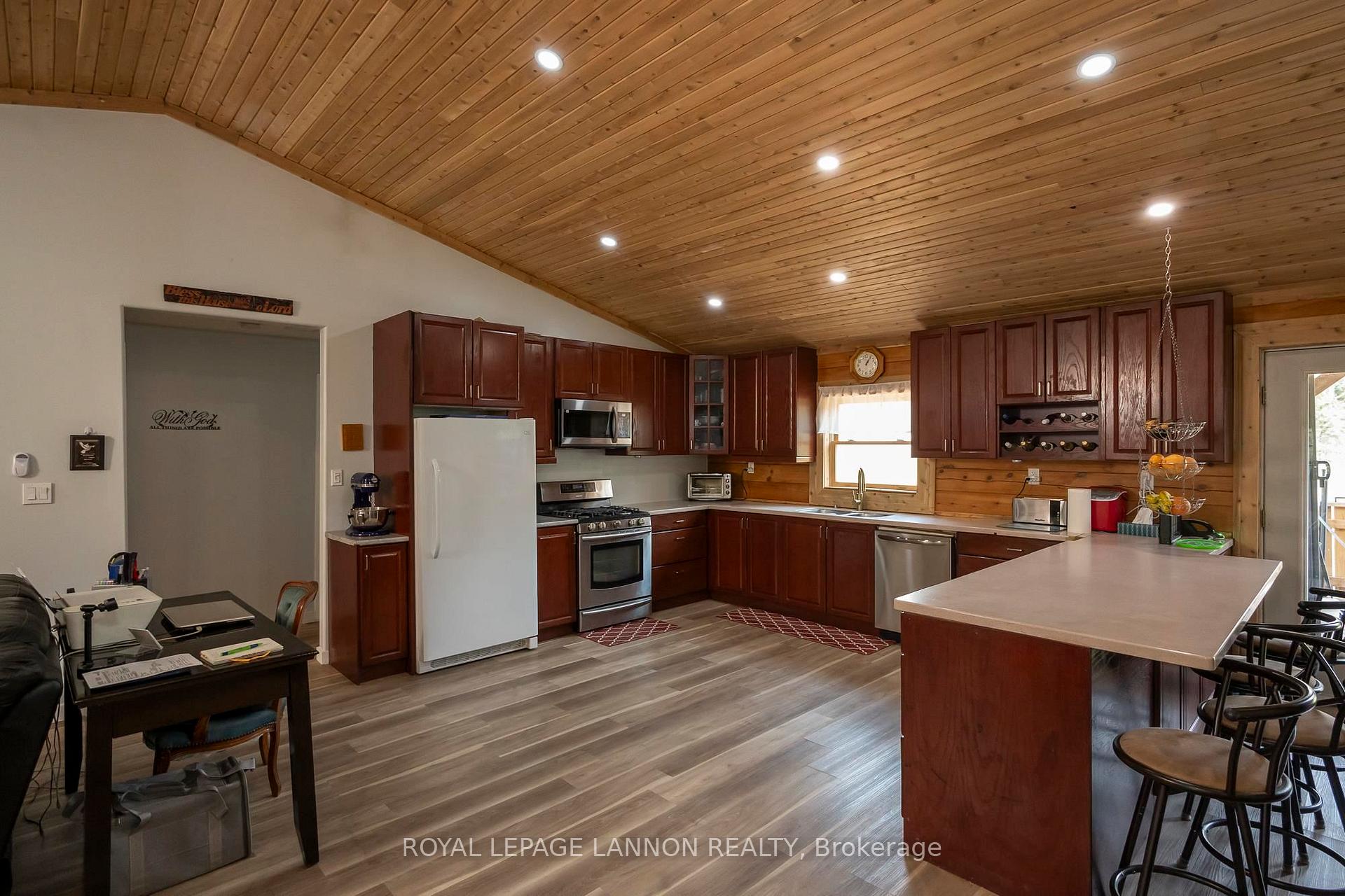 Photo 3 of 372 Ware Road N, Thunder Bay Remote Area, Ware — HOMEH