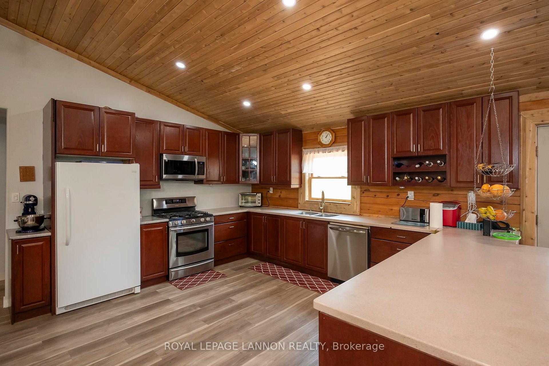 Photo 4 of 372 Ware Road N, Thunder Bay Remote Area, Ware — HOMEH