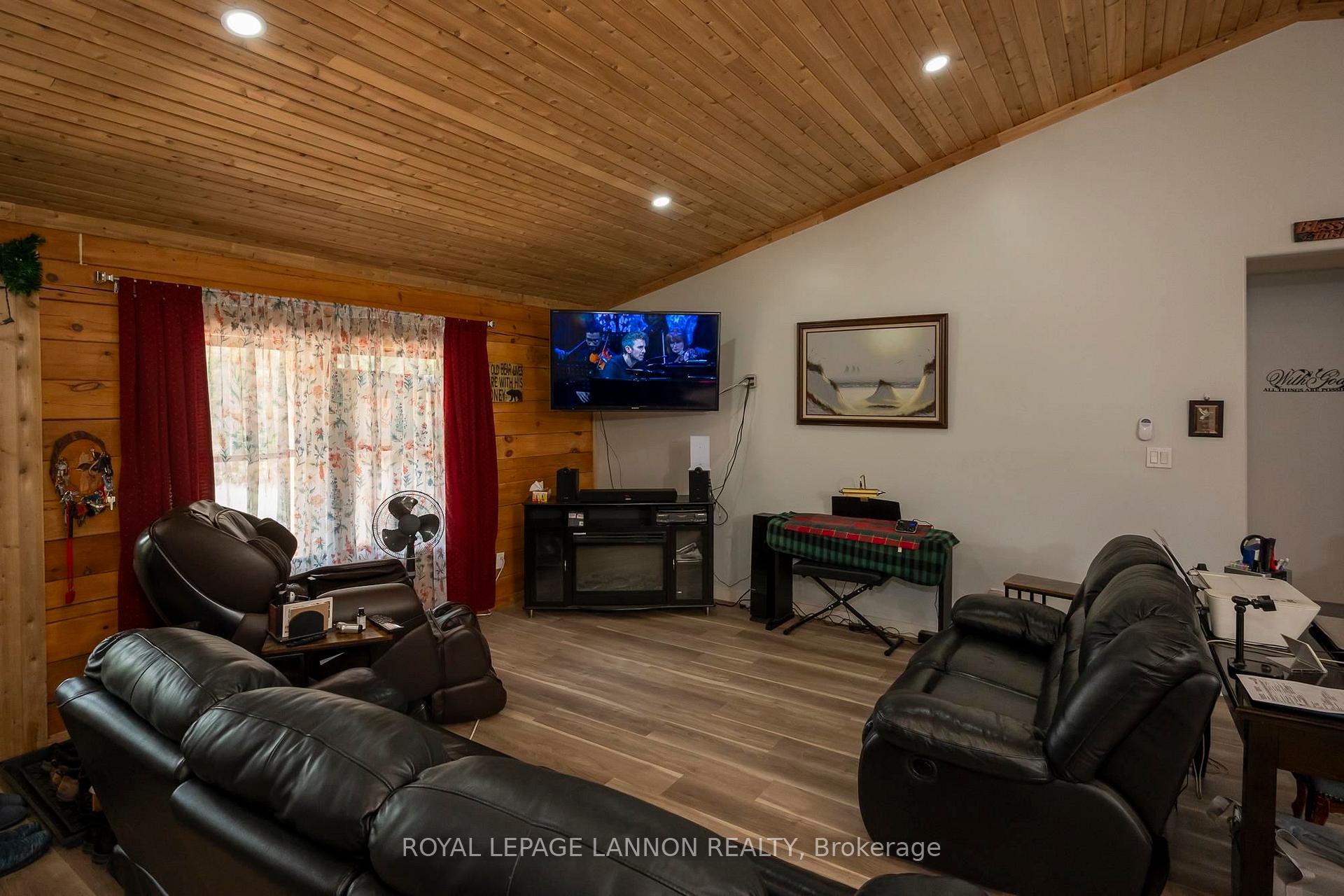 Photo 9 of 372 Ware Road N, Thunder Bay Remote Area, Ware — HOMEH