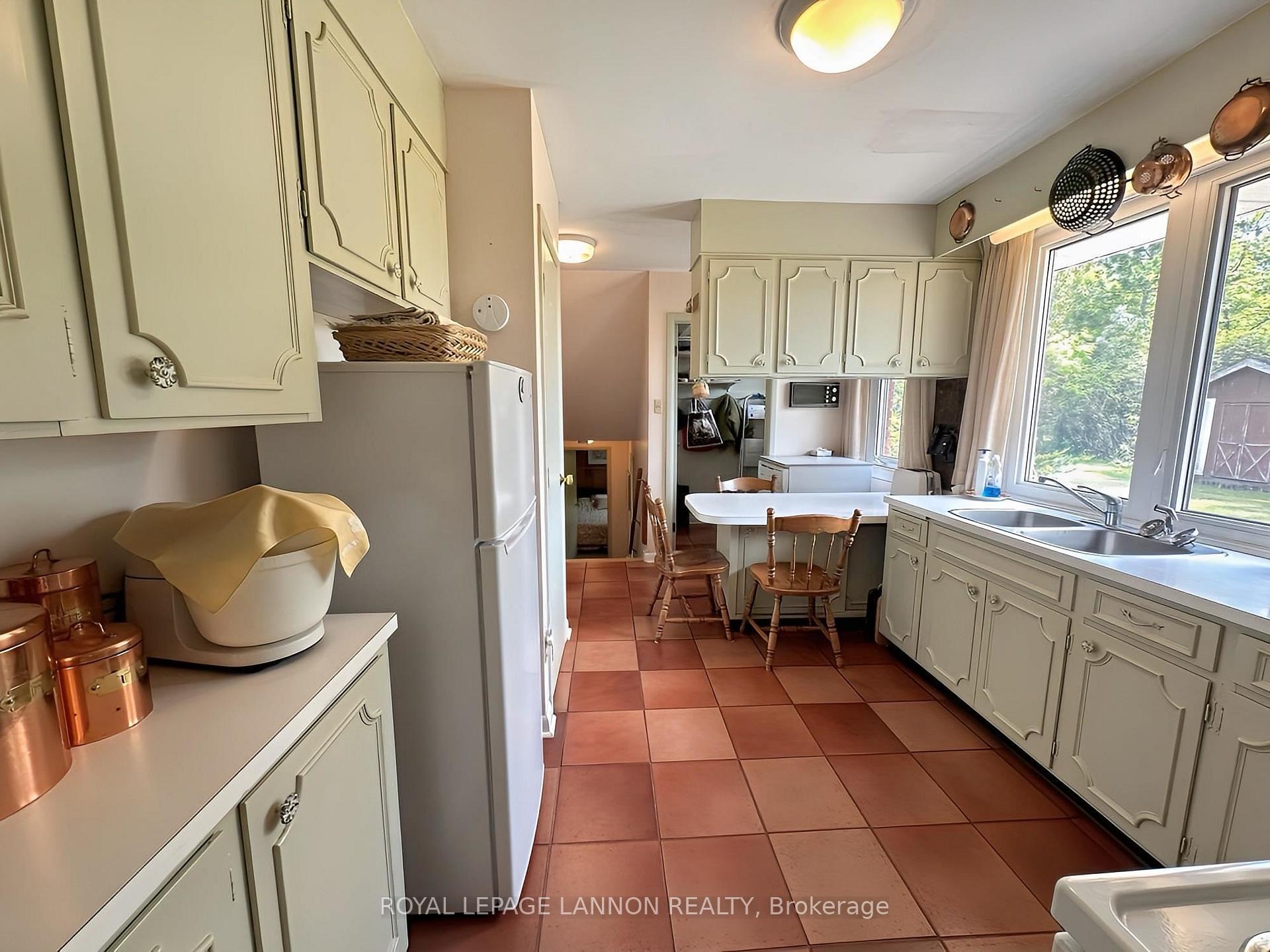 Photo 8 of 141 Pine Crescent, Atikokan — HOMEH