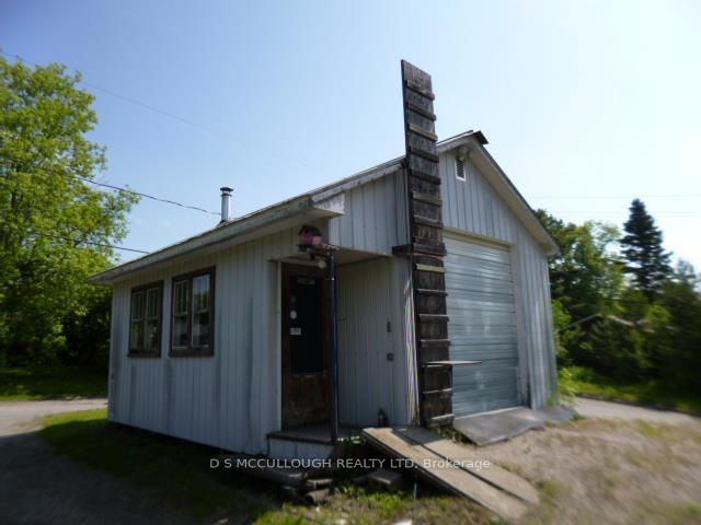 Photo 4 of 123 Fourth Street, Nipigon — HOMEH