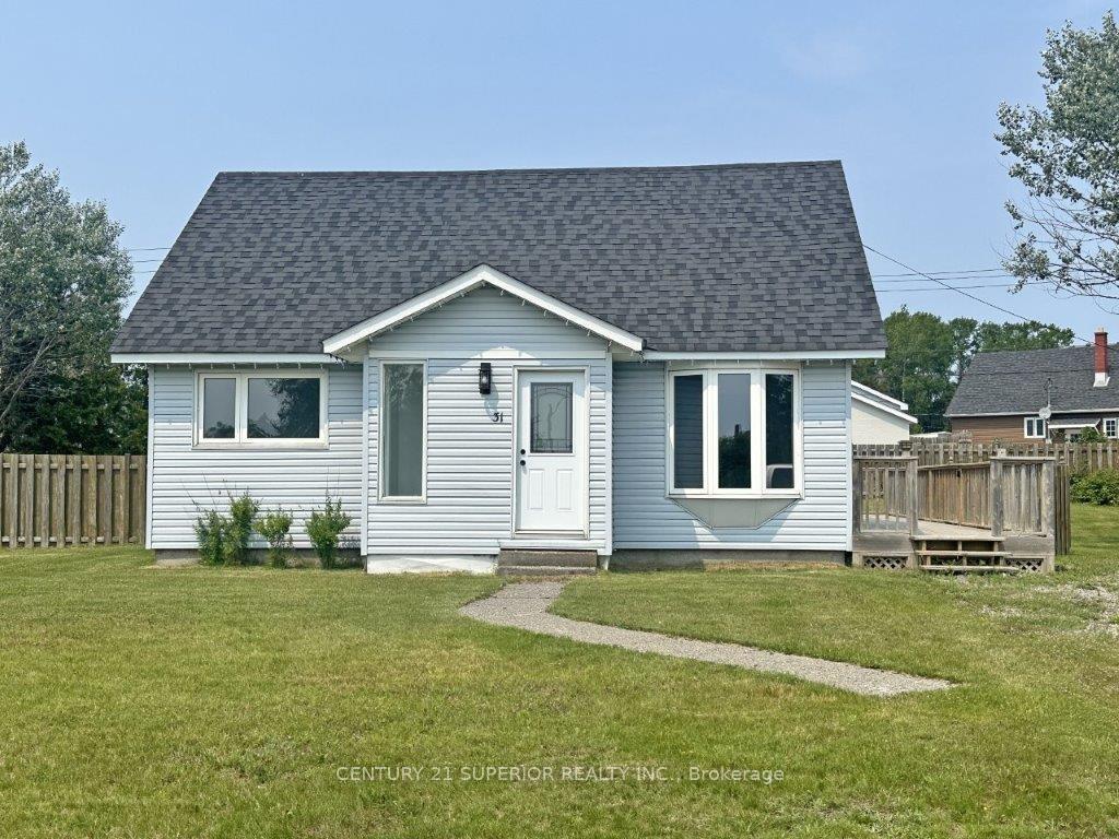 Photo 1 of 31 Laurier Ave, Terrace Bay — HOMEH