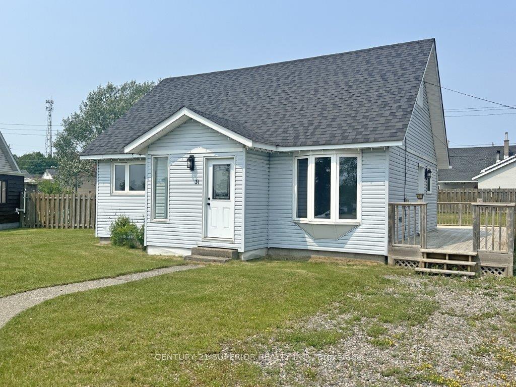 Photo 4 of 31 Laurier Ave, Terrace Bay — HOMEH