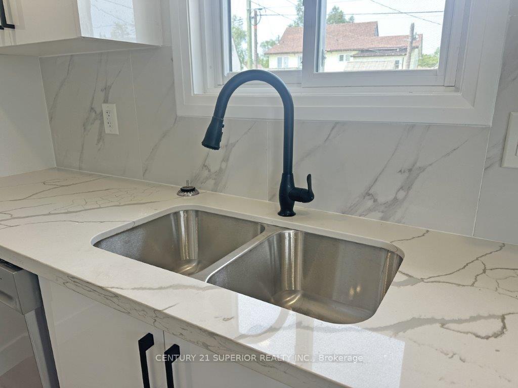 Photo 16 of 31 Laurier Ave, Terrace Bay — HOMEH