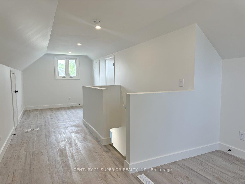 Photo 25 of 31 Laurier Ave, Terrace Bay — HOMEH