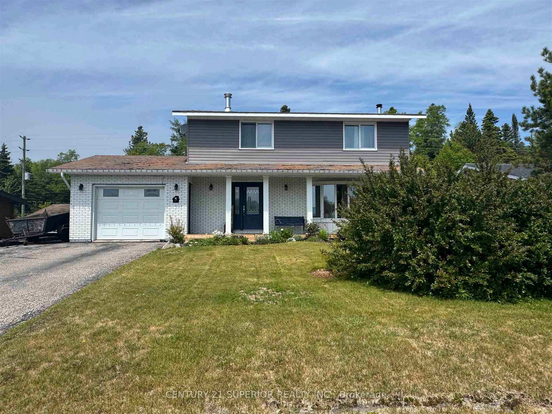 Photo 1 of 17 Lloyd Irwin Drive, Marathon — HOMEH