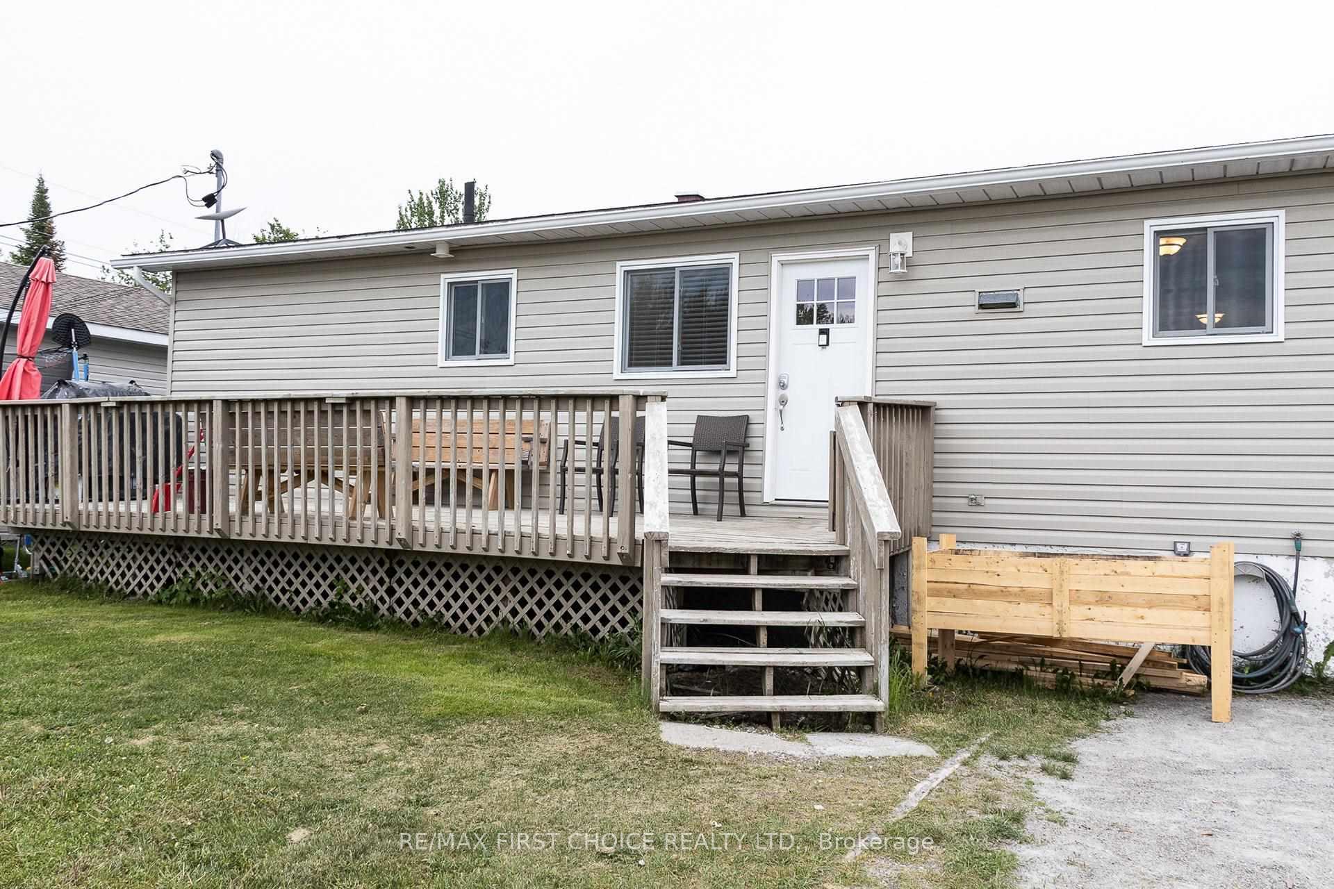 Photo 5 of 204 Centennial Drive, Greenstone — HOMEH