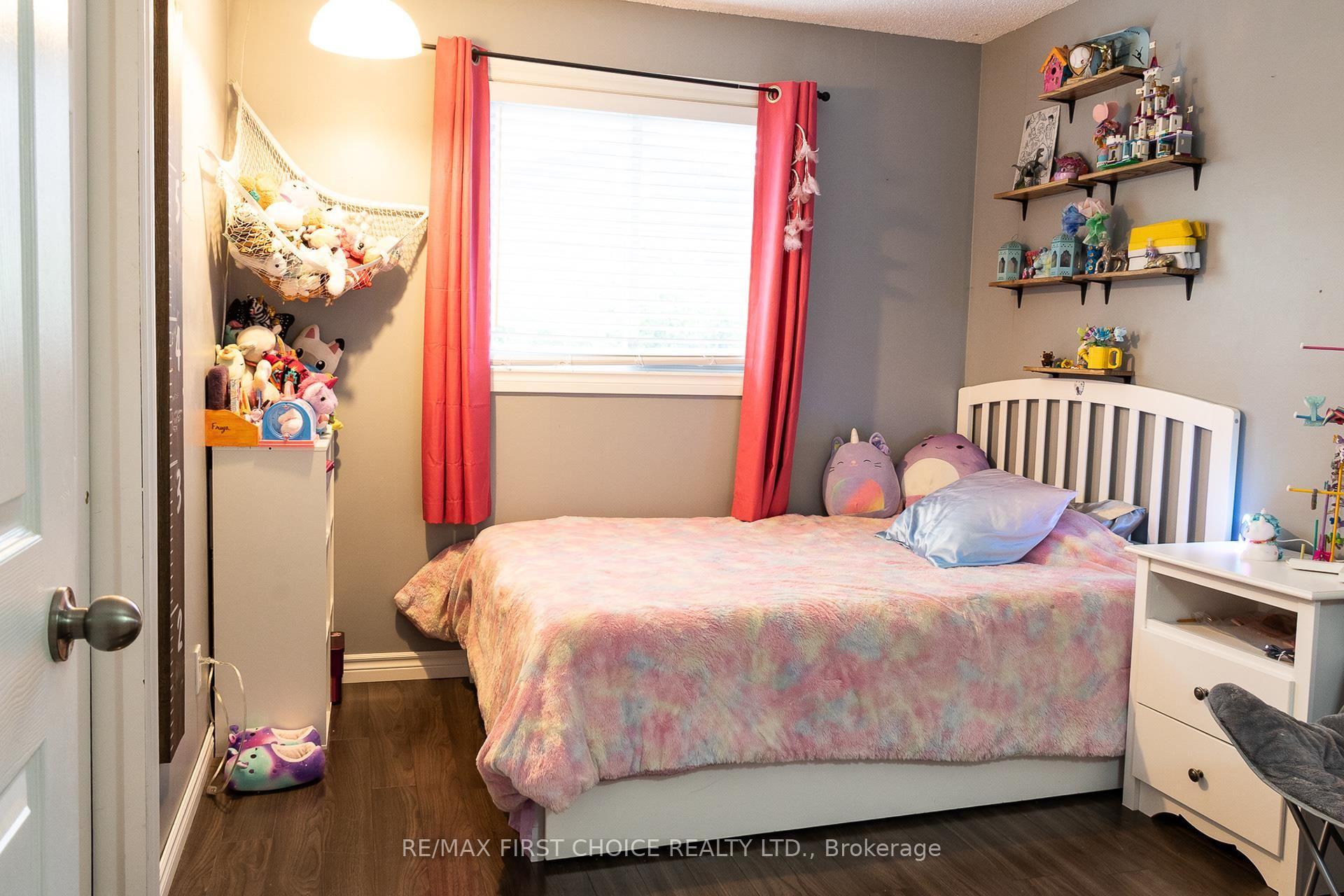 Photo 15 of 204 Centennial Drive, Greenstone — HOMEH