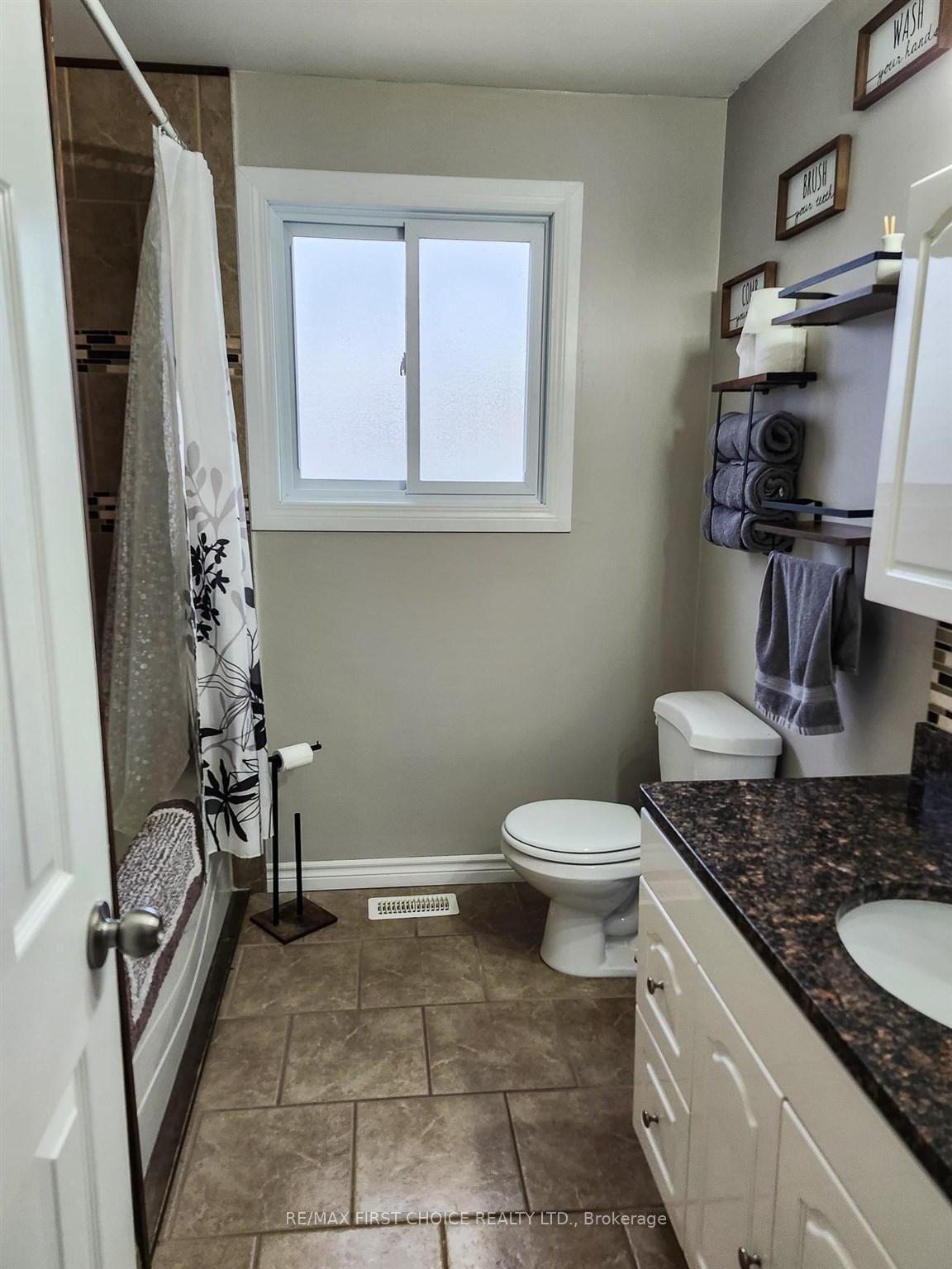 Photo 16 of 204 Centennial Drive, Greenstone — HOMEH