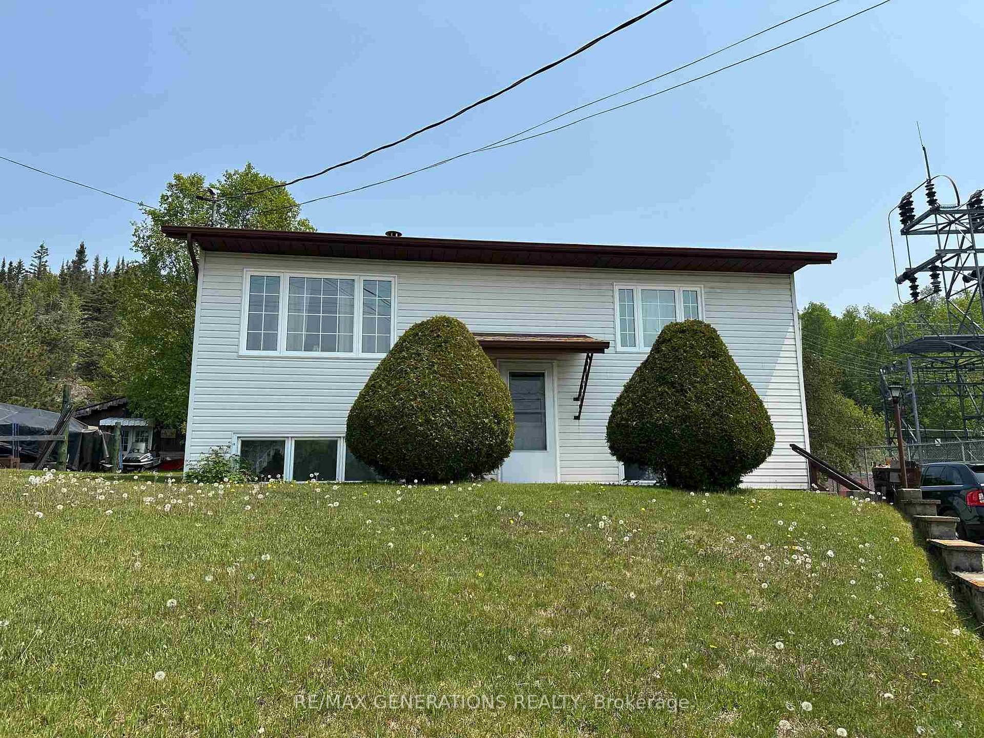 Photo 1 of 94 Winnipeg Street, Schreiber — HOMEH