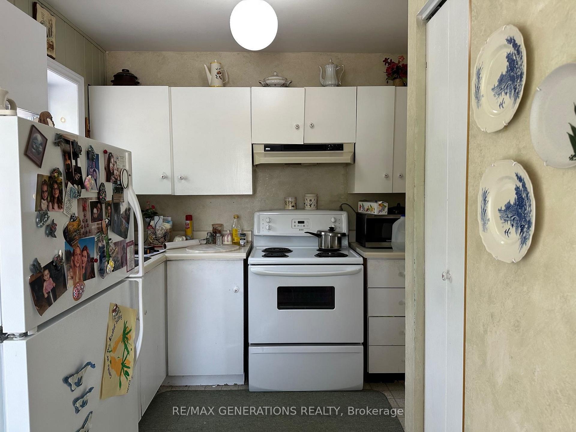 Photo 12 of 94 Winnipeg Street, Schreiber — HOMEH