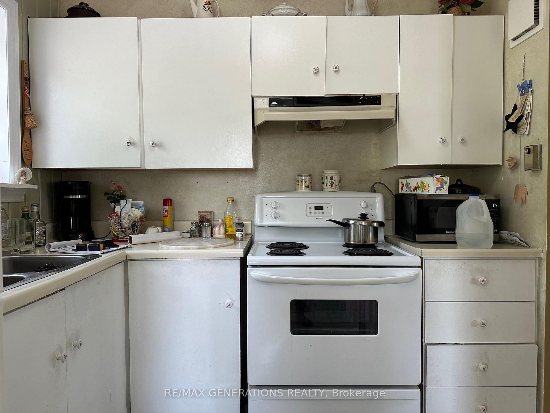 Photo 13 of 94 Winnipeg Street, Schreiber — HOMEH