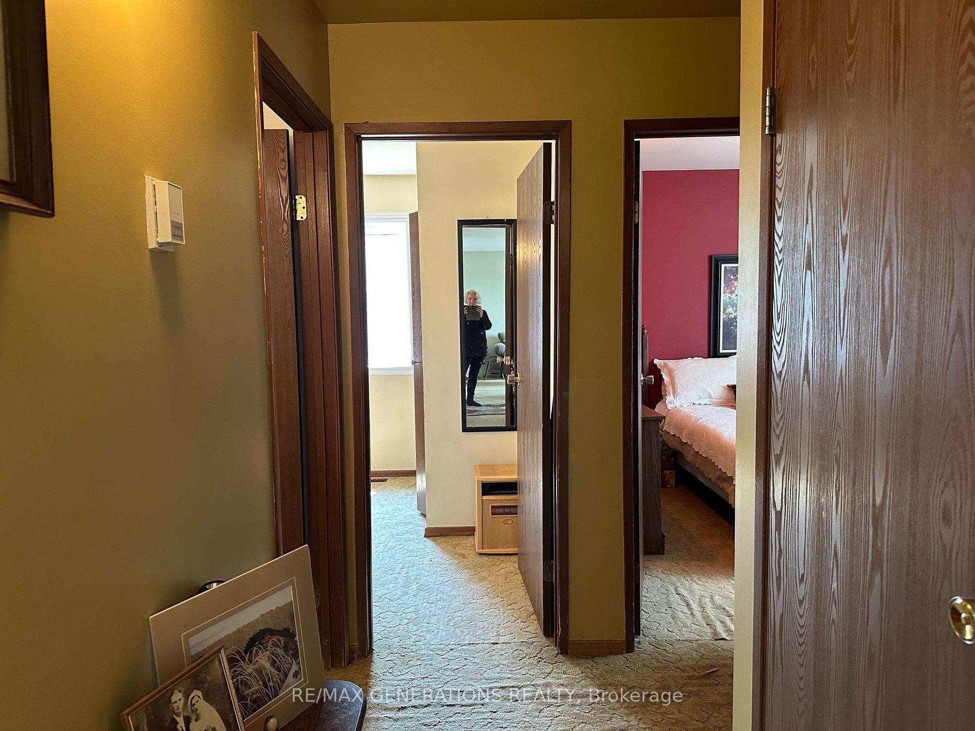 Photo 15 of 94 Winnipeg Street, Schreiber — HOMEH