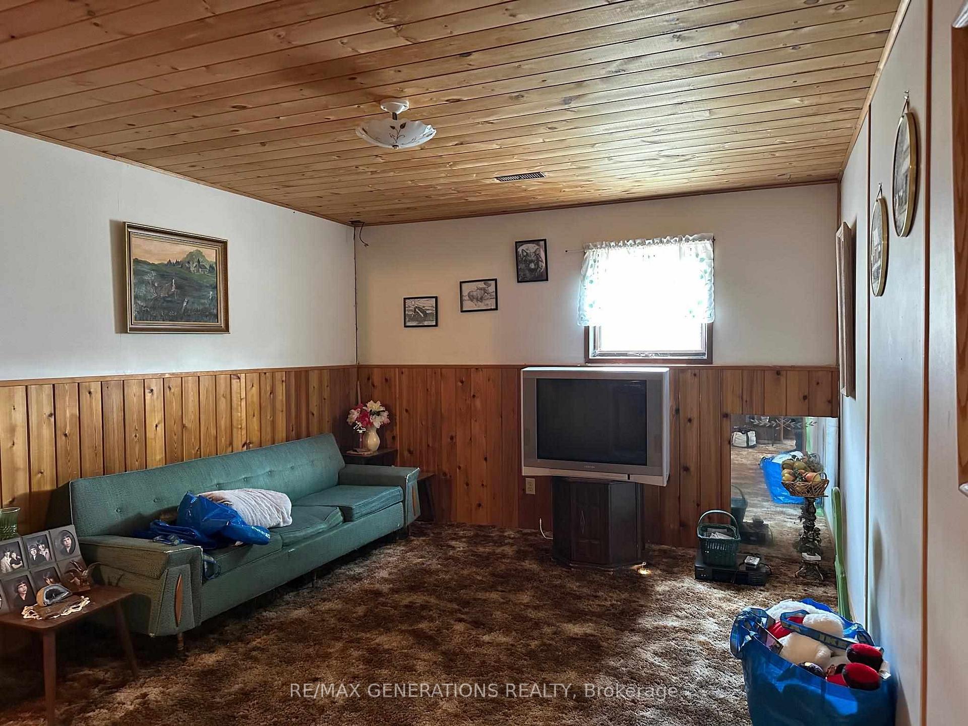 Photo 25 of 94 Winnipeg Street, Schreiber — HOMEH