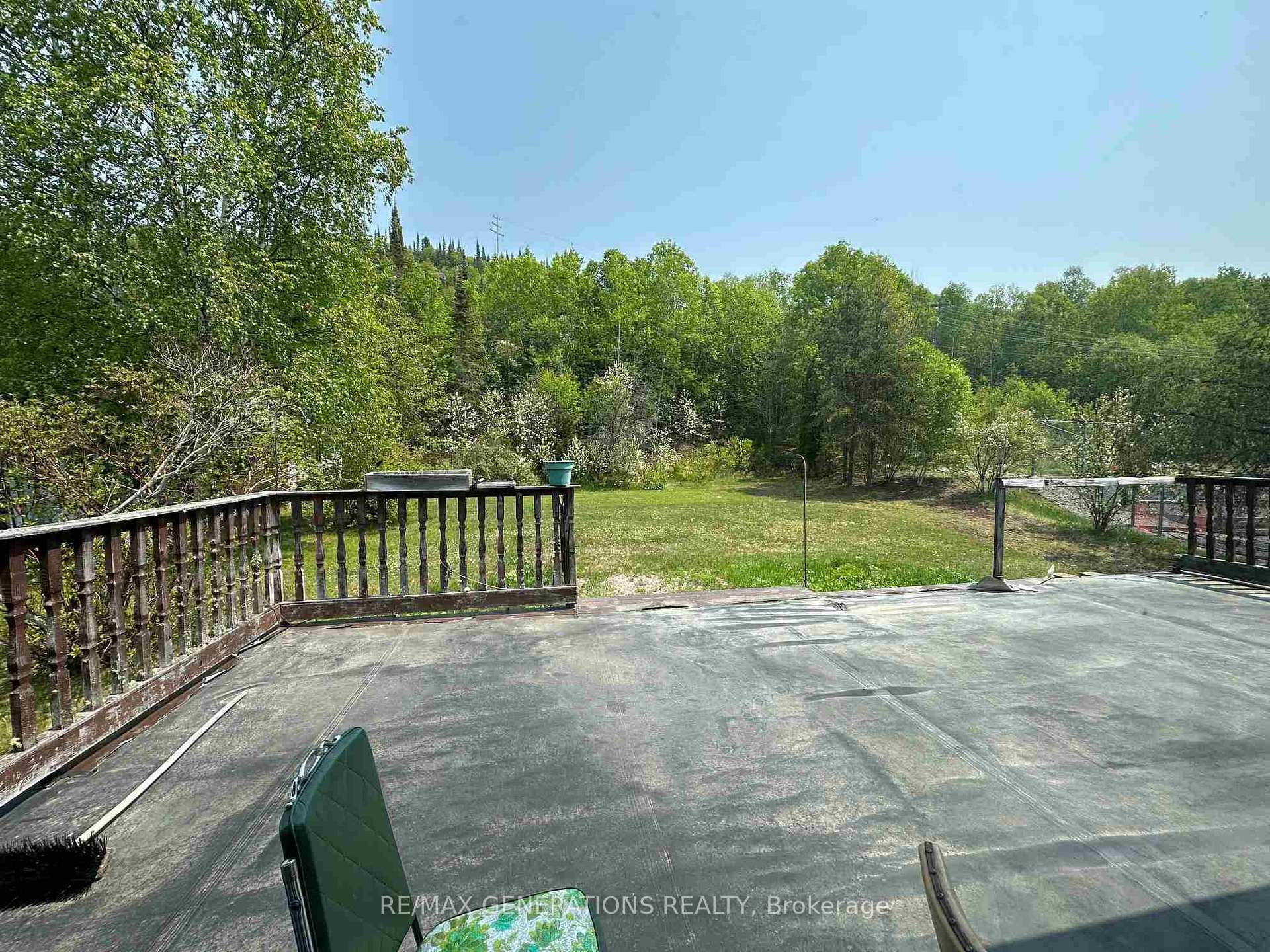 Photo 37 of 94 Winnipeg Street, Schreiber — HOMEH