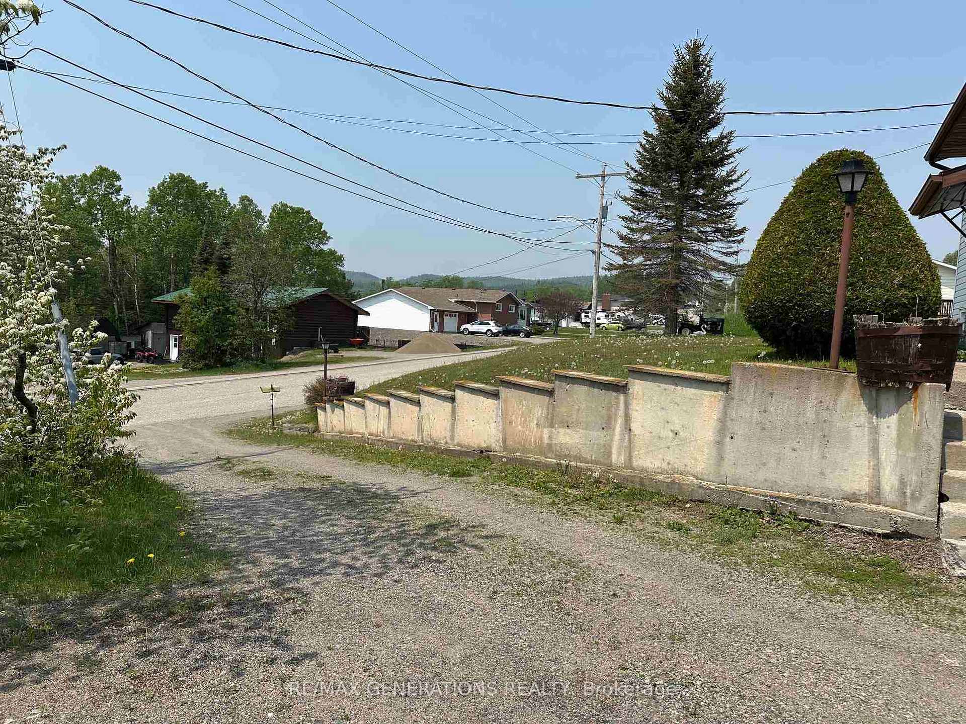 Photo 45 of 94 Winnipeg Street, Schreiber — HOMEH