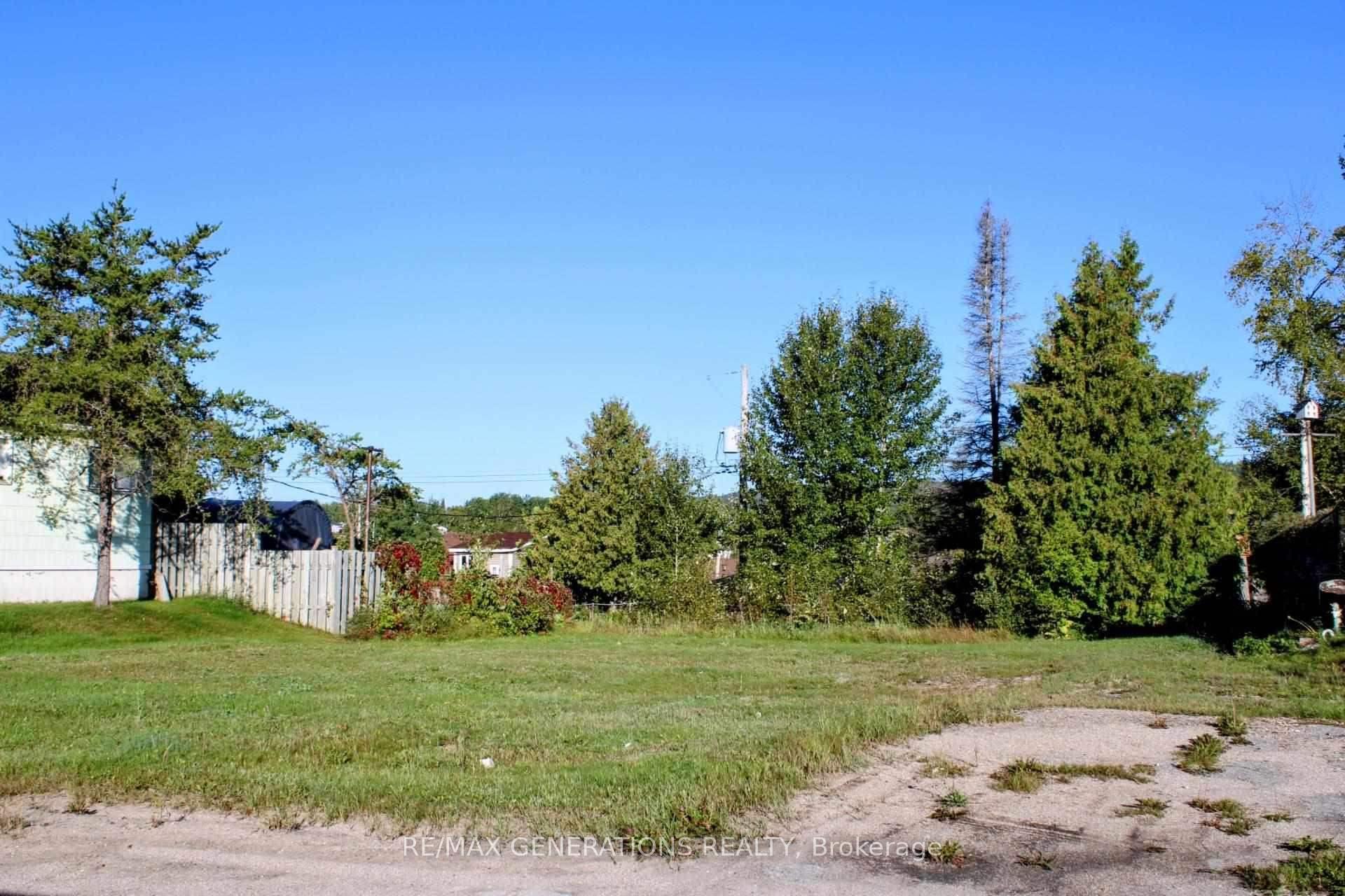 Photo 3 of 7 Manitou Road, Manitouwadge — HOMEH