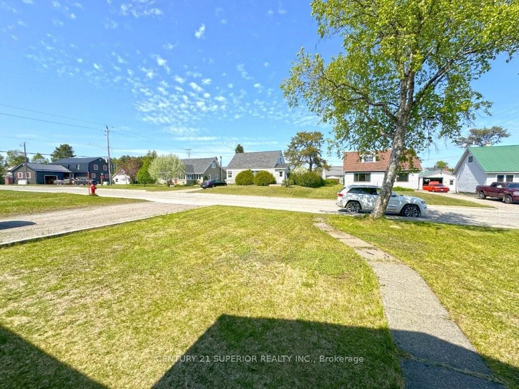 Photo 3 of 66 Hudson Drive, Terrace Bay — HOMEH