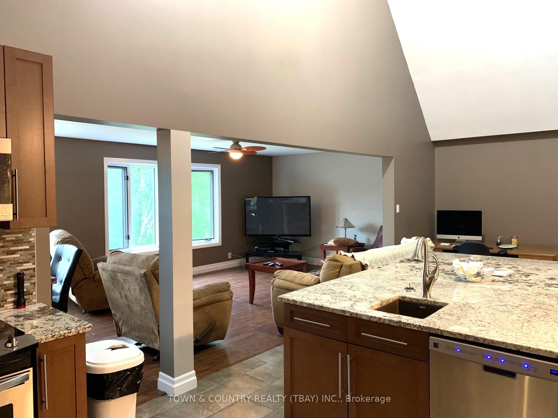 Photo 10 of 38 Mcphail Drive, Greenstone — HOMEH