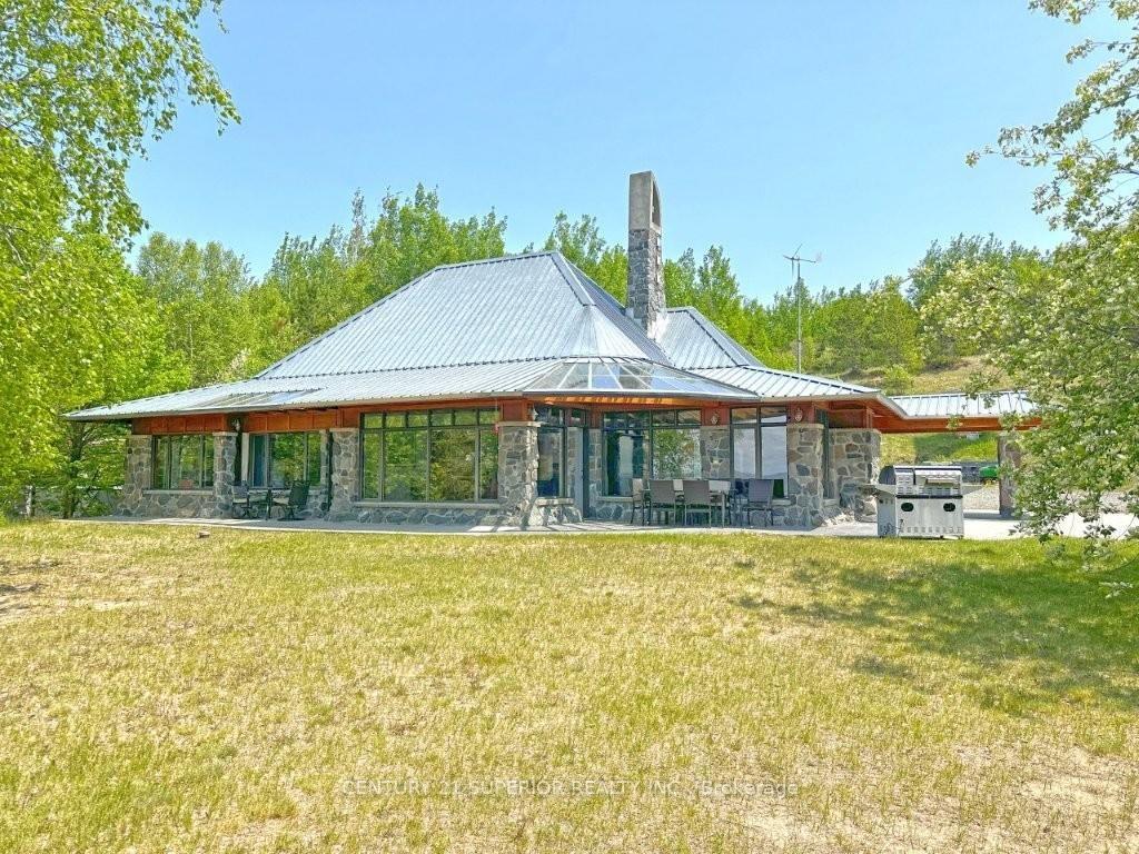 Photo 1 of 11 Peter Drive, Greenstone — HOMEH