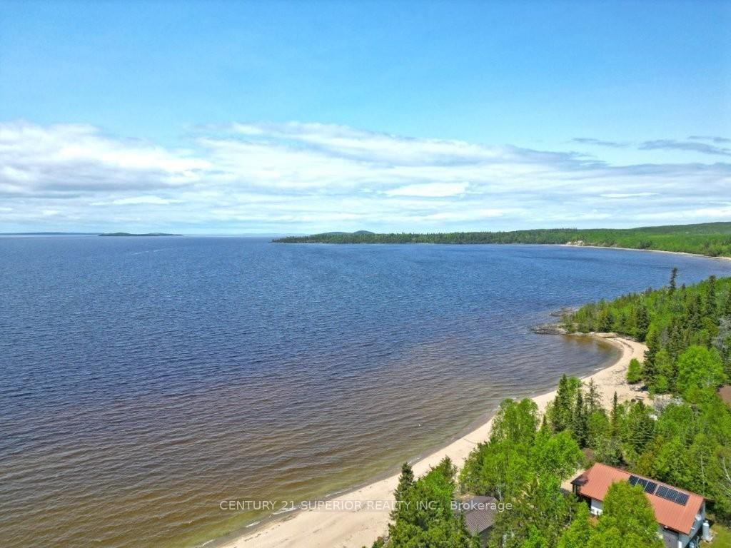 Photo 4 of 11 Peter Drive, Greenstone — HOMEH