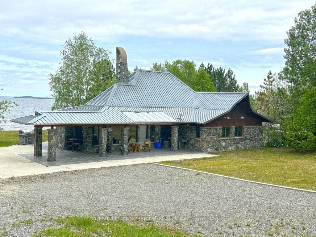 Photo 6 of 11 Peter Drive, Greenstone — HOMEH