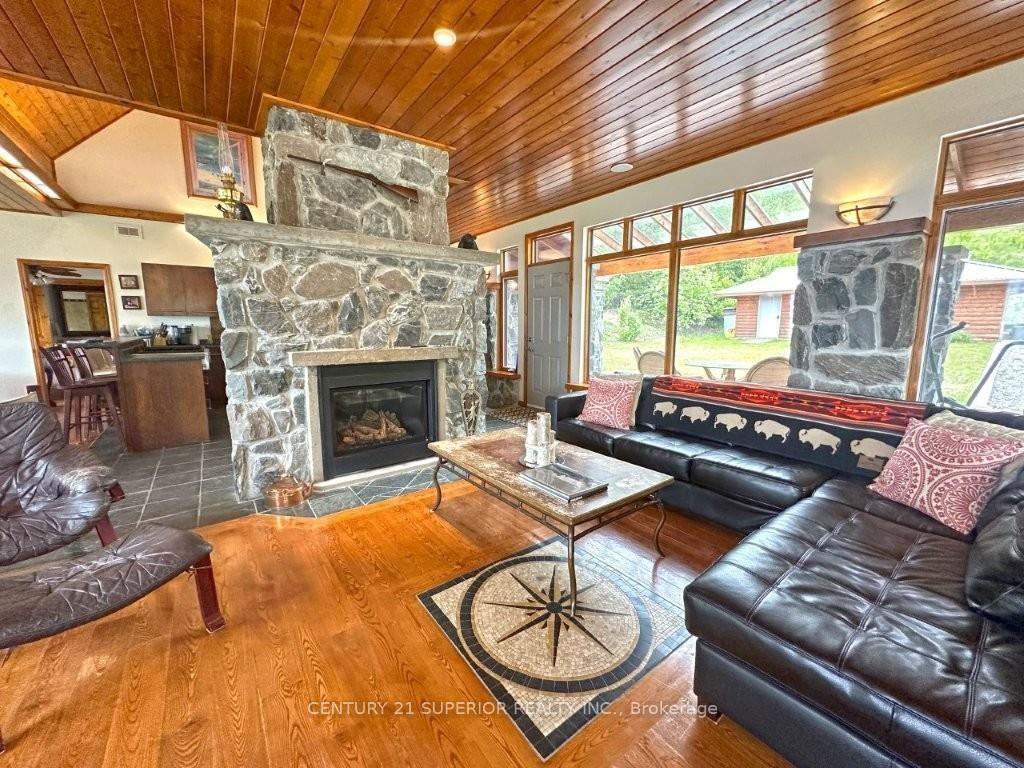 Photo 9 of 11 Peter Drive, Greenstone — HOMEH