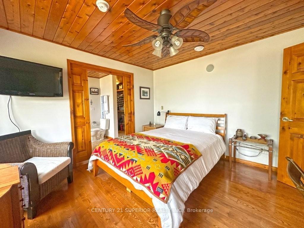 Photo 20 of 11 Peter Drive, Greenstone — HOMEH