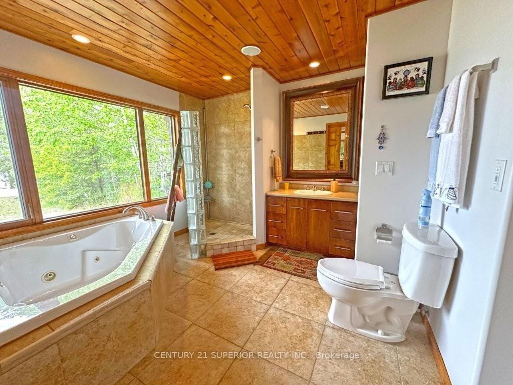 Photo 22 of 11 Peter Drive, Greenstone — HOMEH