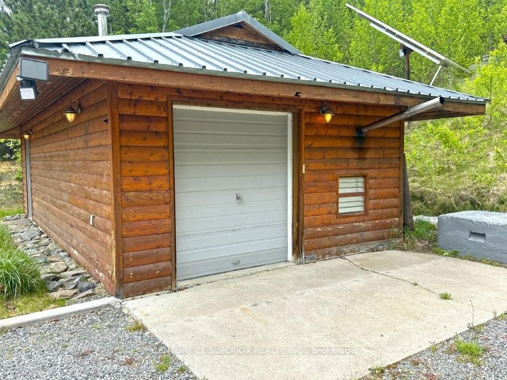Photo 37 of 11 Peter Drive, Greenstone — HOMEH