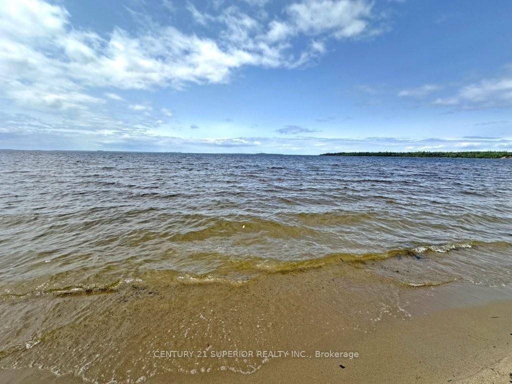 Photo 44 of 11 Peter Drive, Greenstone — HOMEH