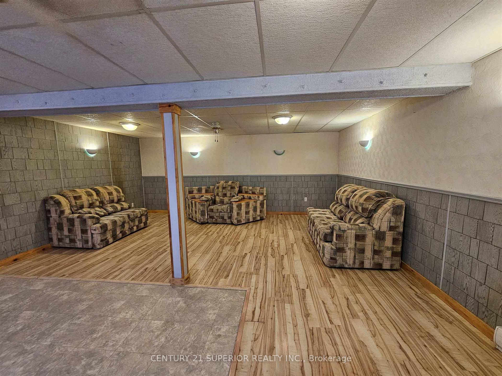 Photo 27 of 39 Poplar Cres, Marathon — HOMEH