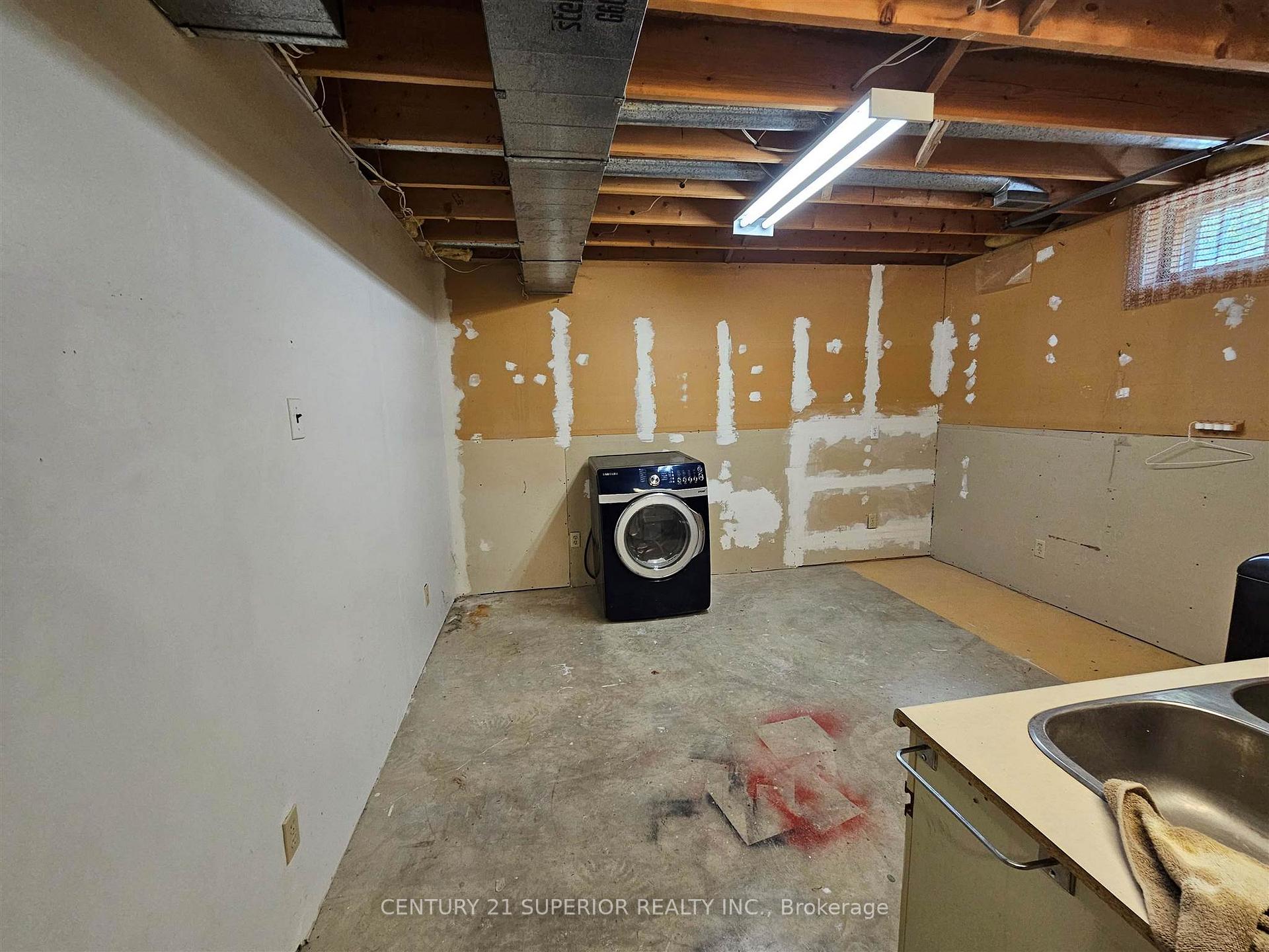 Photo 33 of 39 Poplar Cres, Marathon — HOMEH