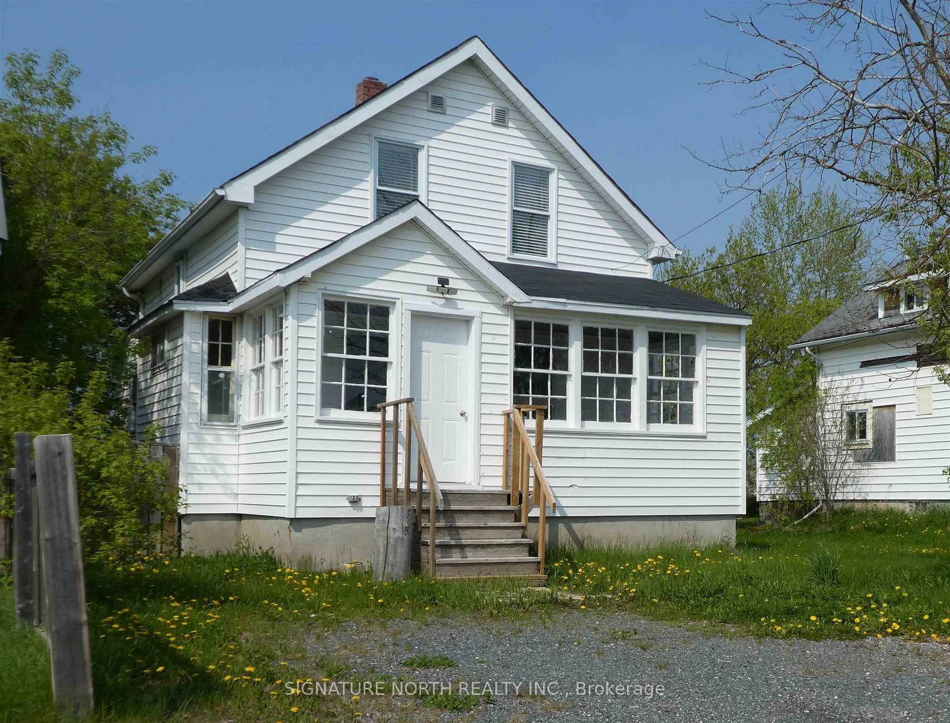 Photo 1 of 204 Second Ave SW, Greenstone — HOMEH