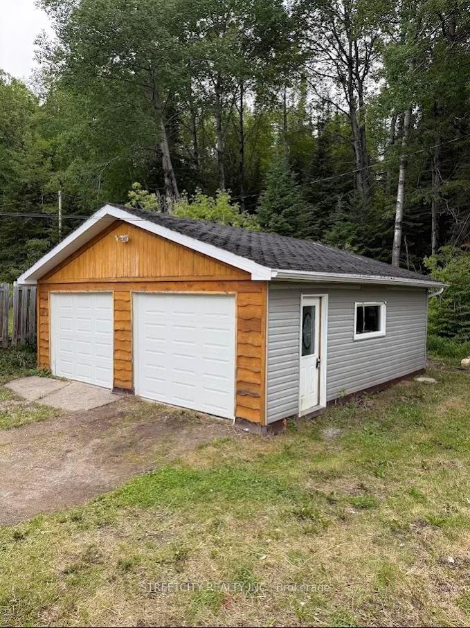 Photo 3 of 159 Wadsworth Drive, Nipigon — HOMEH
