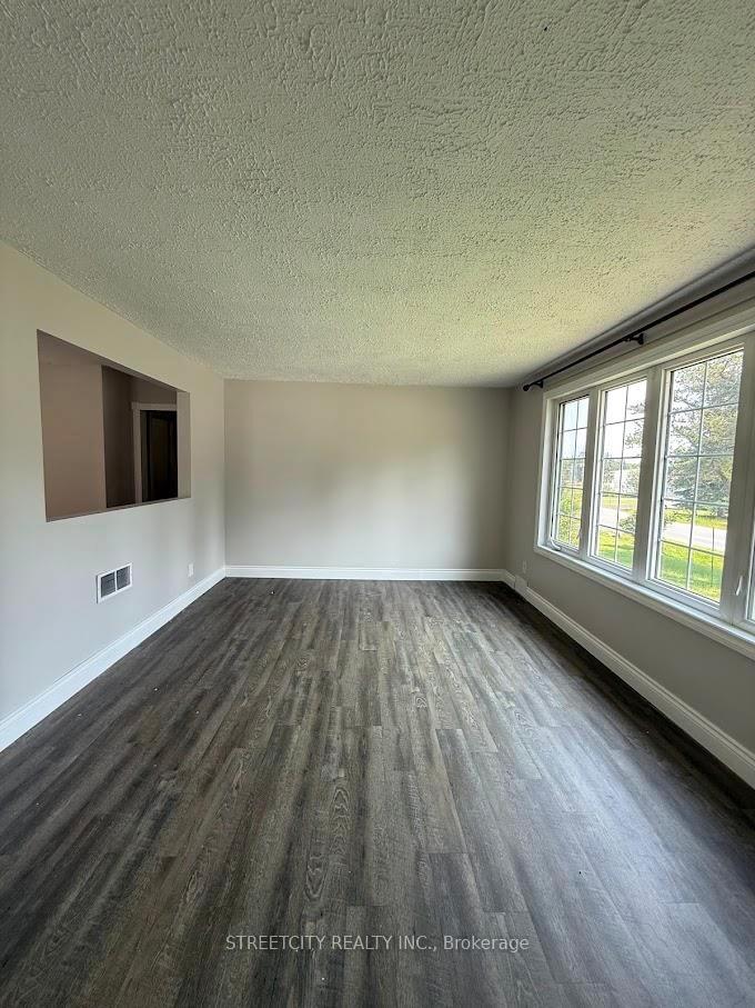 Photo 6 of 159 Wadsworth Drive, Nipigon — HOMEH