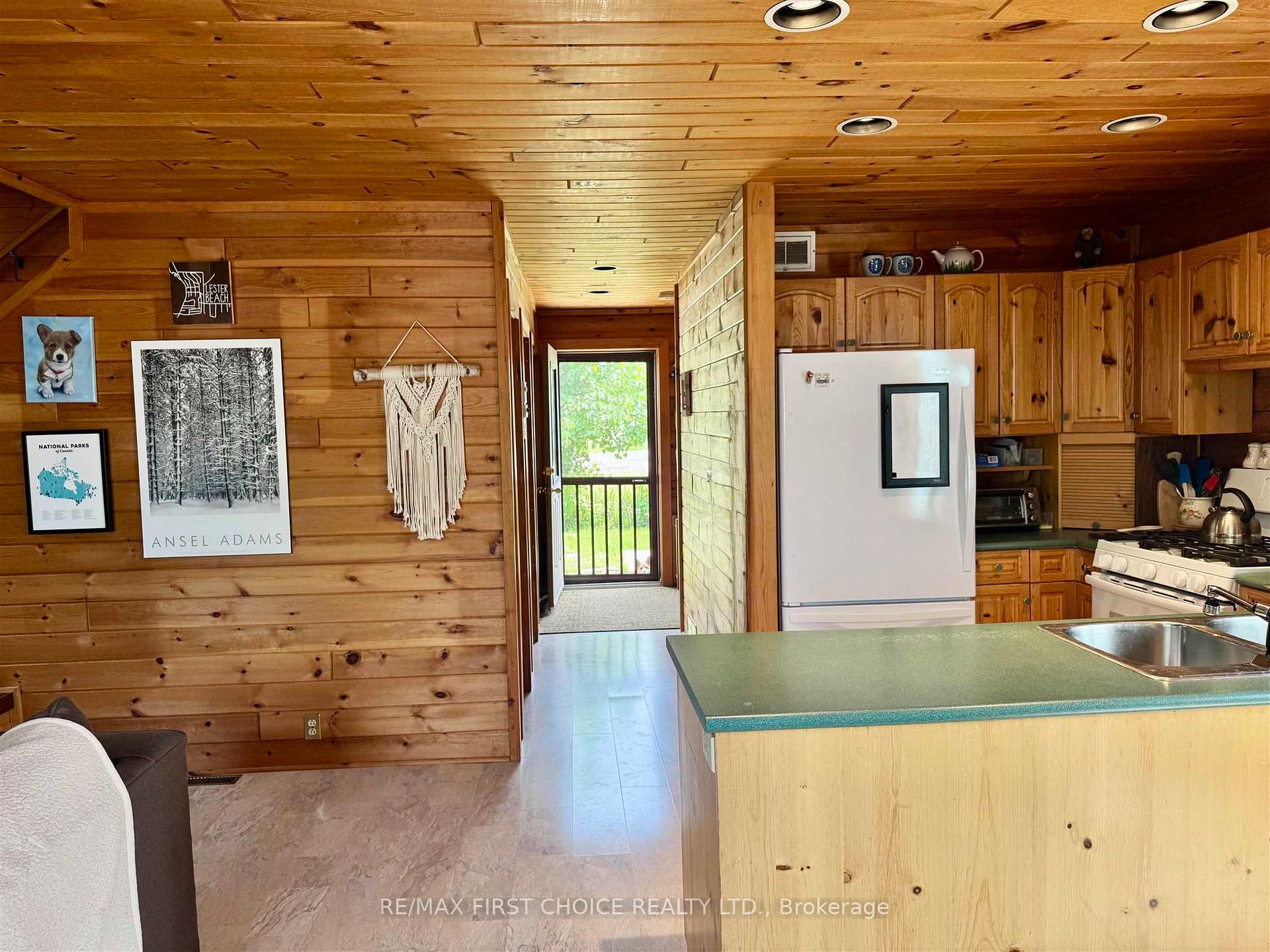 Photo 6 of 52 Howey Bay Road, Red Lake — HOMEH