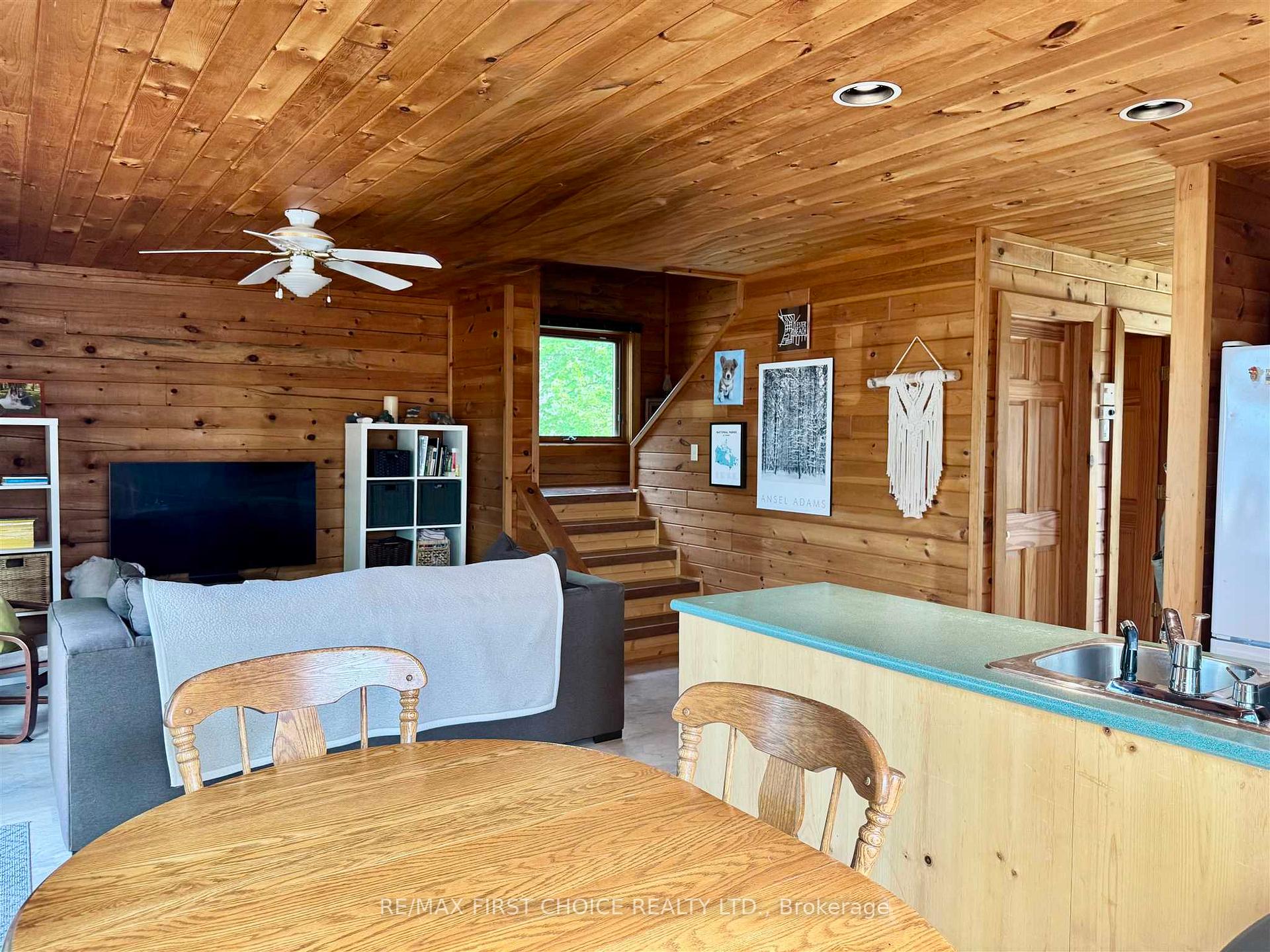 Photo 10 of 52 Howey Bay Road, Red Lake — HOMEH