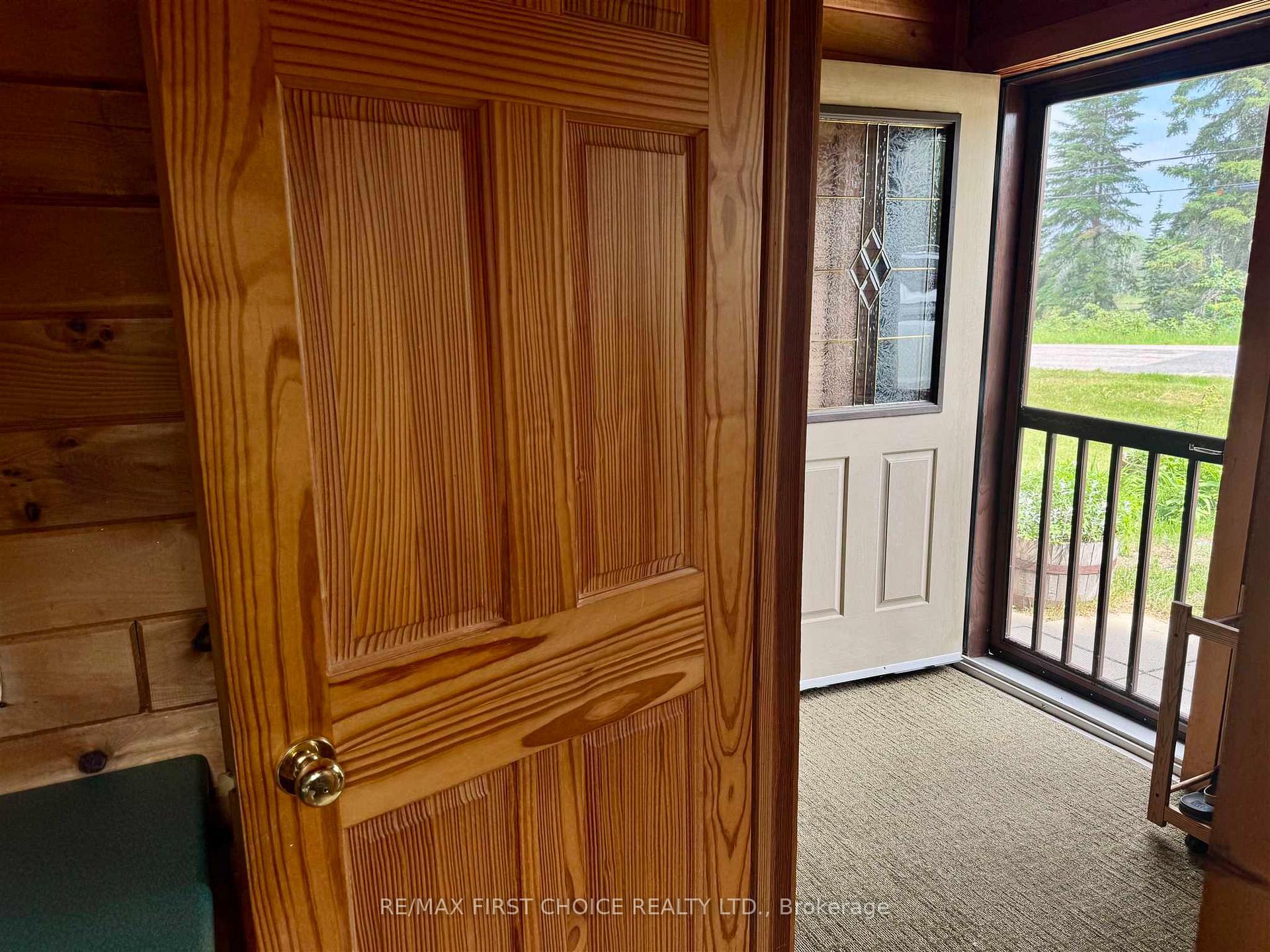 Photo 17 of 52 Howey Bay Road, Red Lake — HOMEH