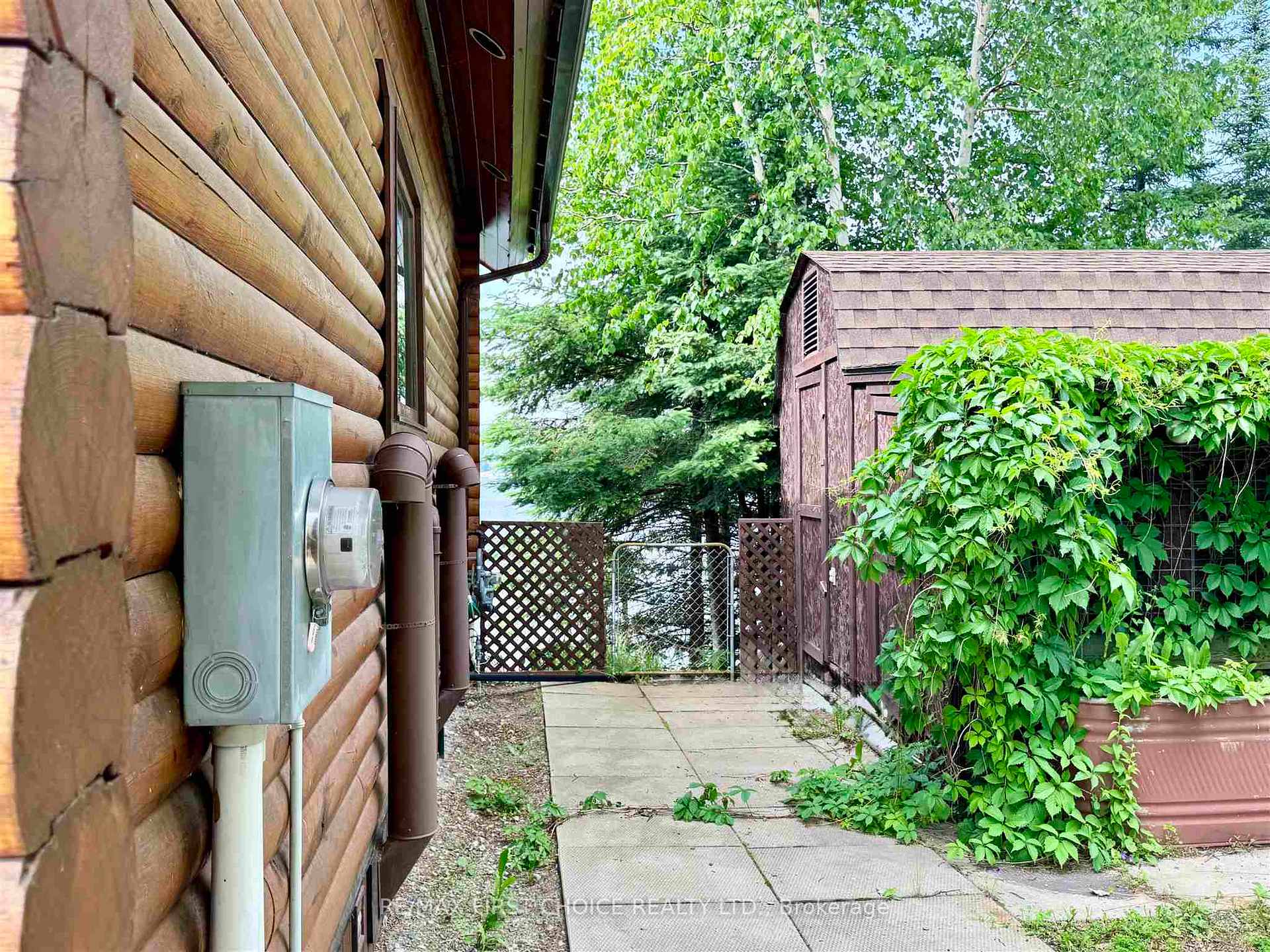 Photo 37 of 52 Howey Bay Road, Red Lake — HOMEH