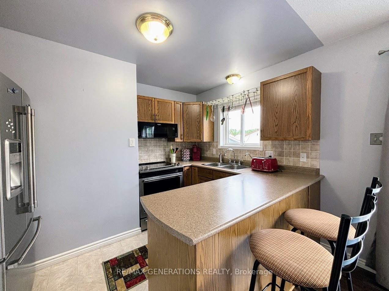 Photo 5 of 113 Hemlo Drive, Marathon — HOMEH