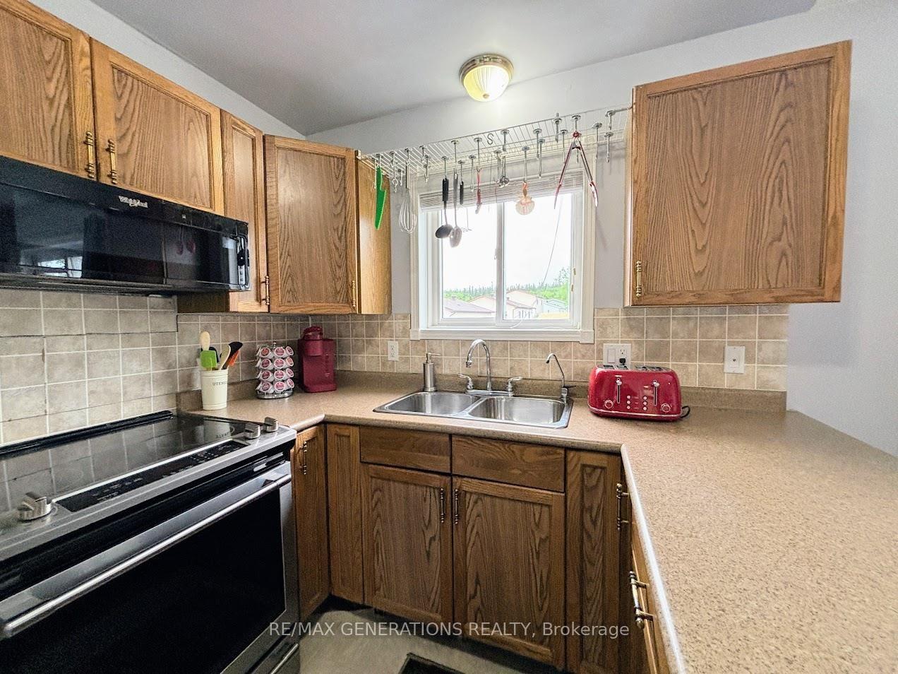 Photo 7 of 113 Hemlo Drive, Marathon — HOMEH