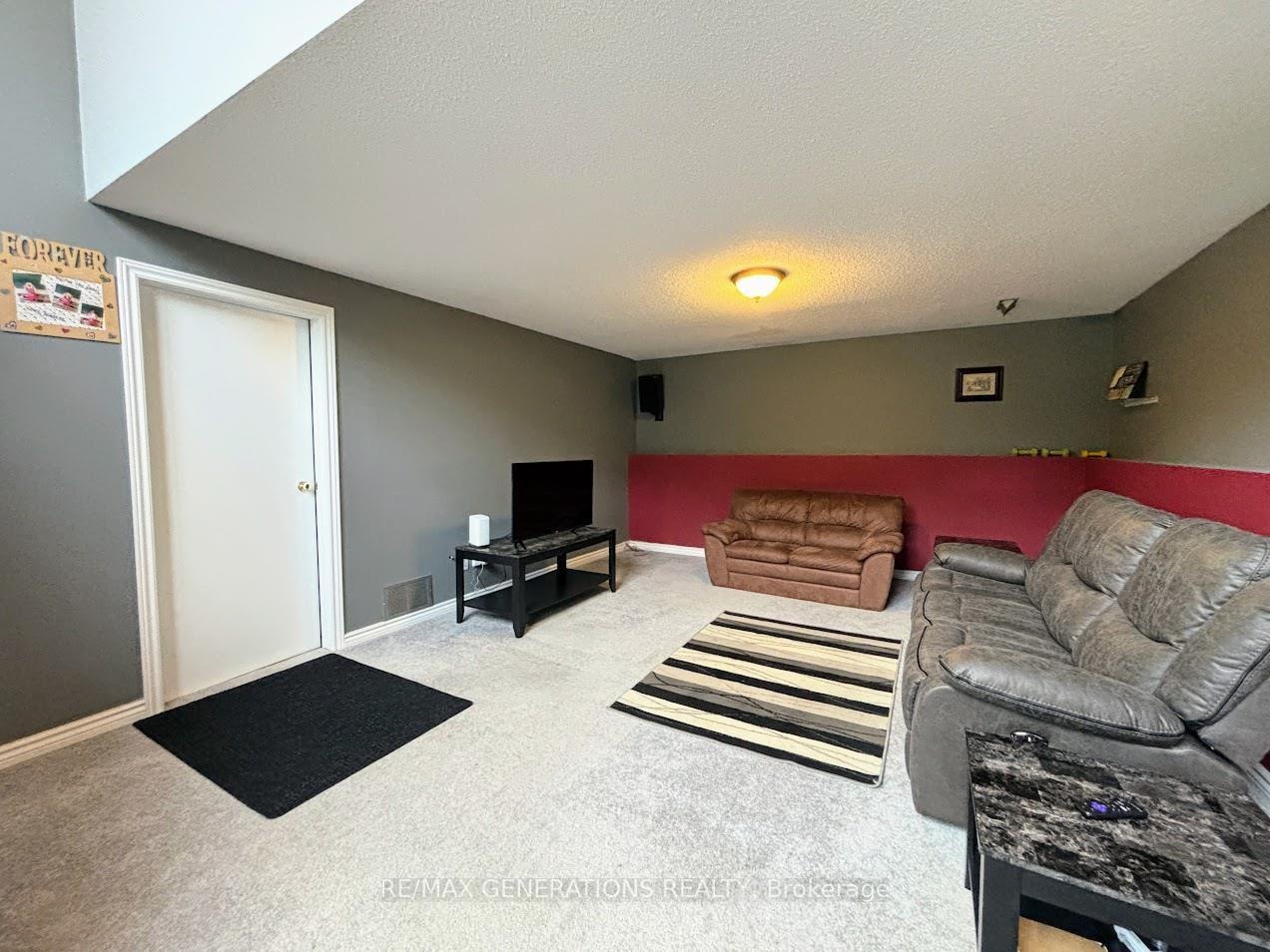Photo 21 of 113 Hemlo Drive, Marathon — HOMEH