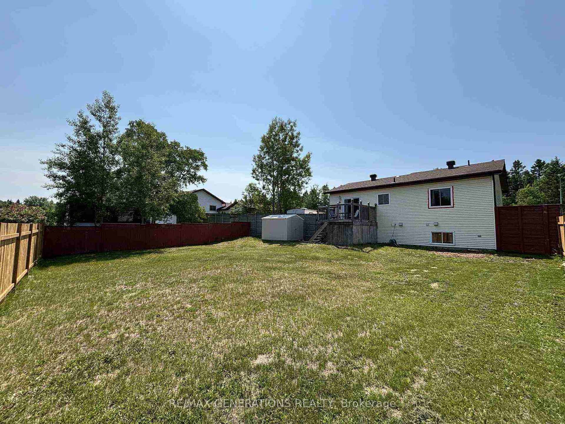 Photo 34 of 113 Hemlo Drive, Marathon — HOMEH